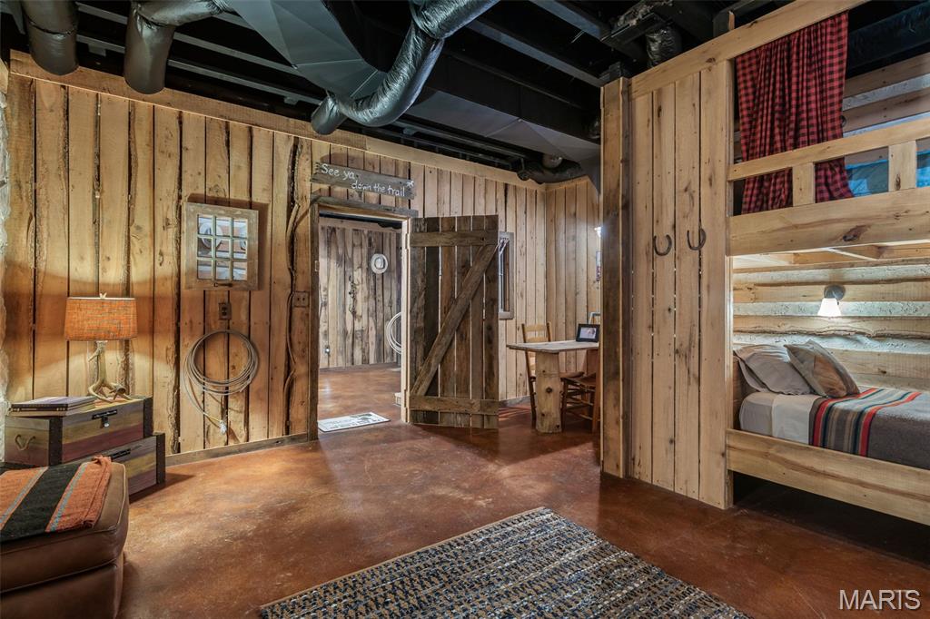 Farmington, Missouri, 63640, United States, 3 Bedrooms Bedrooms, ,4 BathroomsBathrooms,Residential,For Sale,1991980