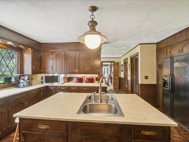 Milton, Wisconsin, 53563-0000, United States, 4 Bedrooms Bedrooms, ,5 BathroomsBathrooms,Residential,For Sale,1798296