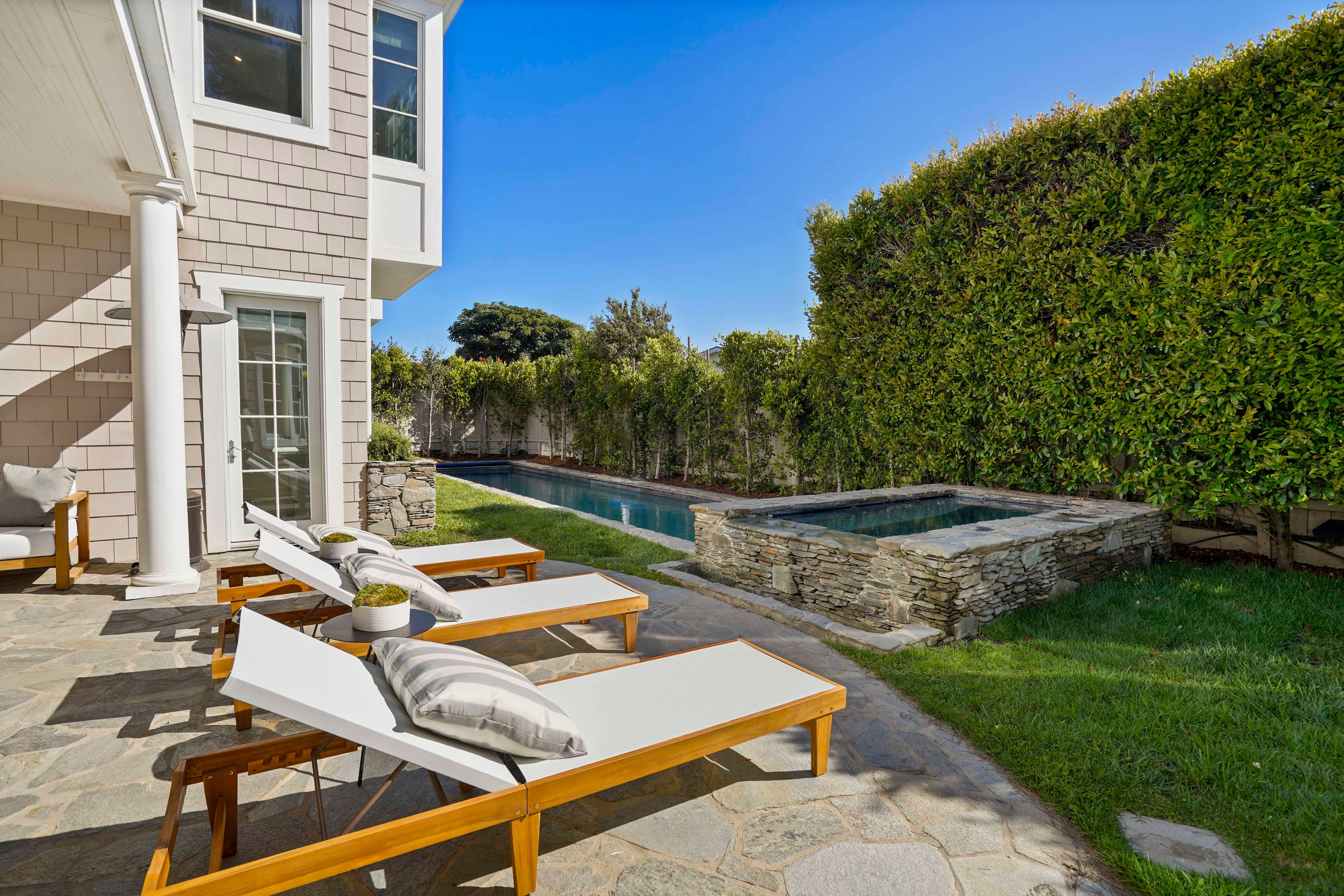  7335 Birdview Avenue - 物件實景