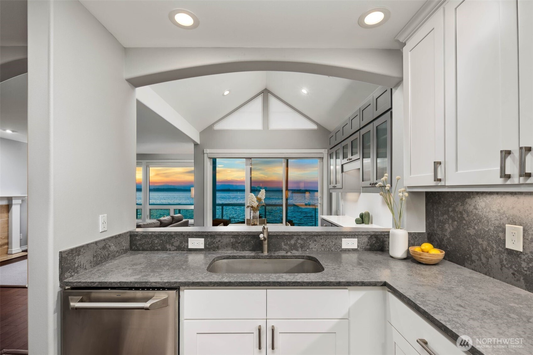 Seattle, Washington, 98116, United States, 2 Bedrooms Bedrooms, ,2 BathroomsBathrooms,Residential,For Sale,1949769