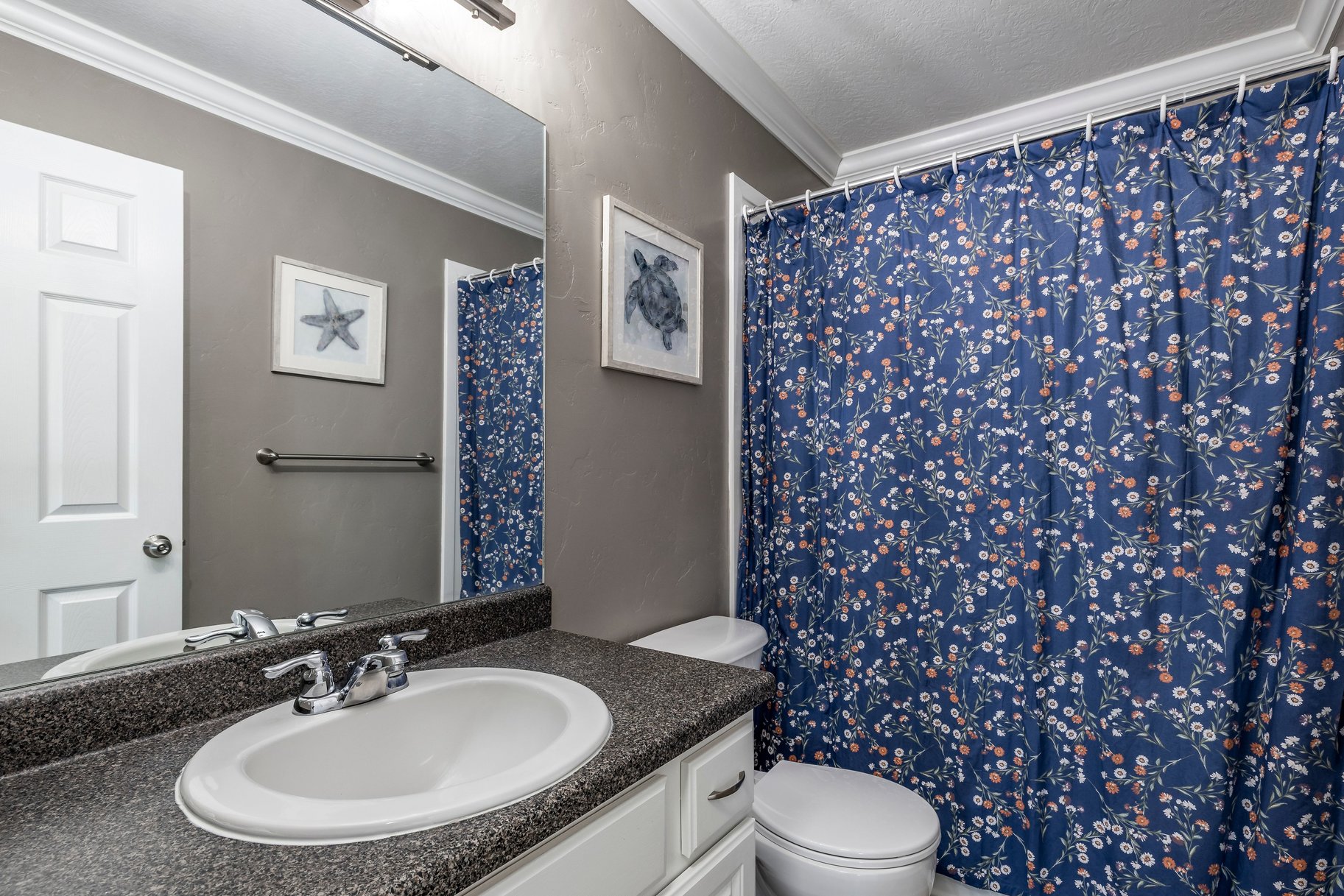  Fantastic Floor Plan in Great West Haven Location - 物件實景