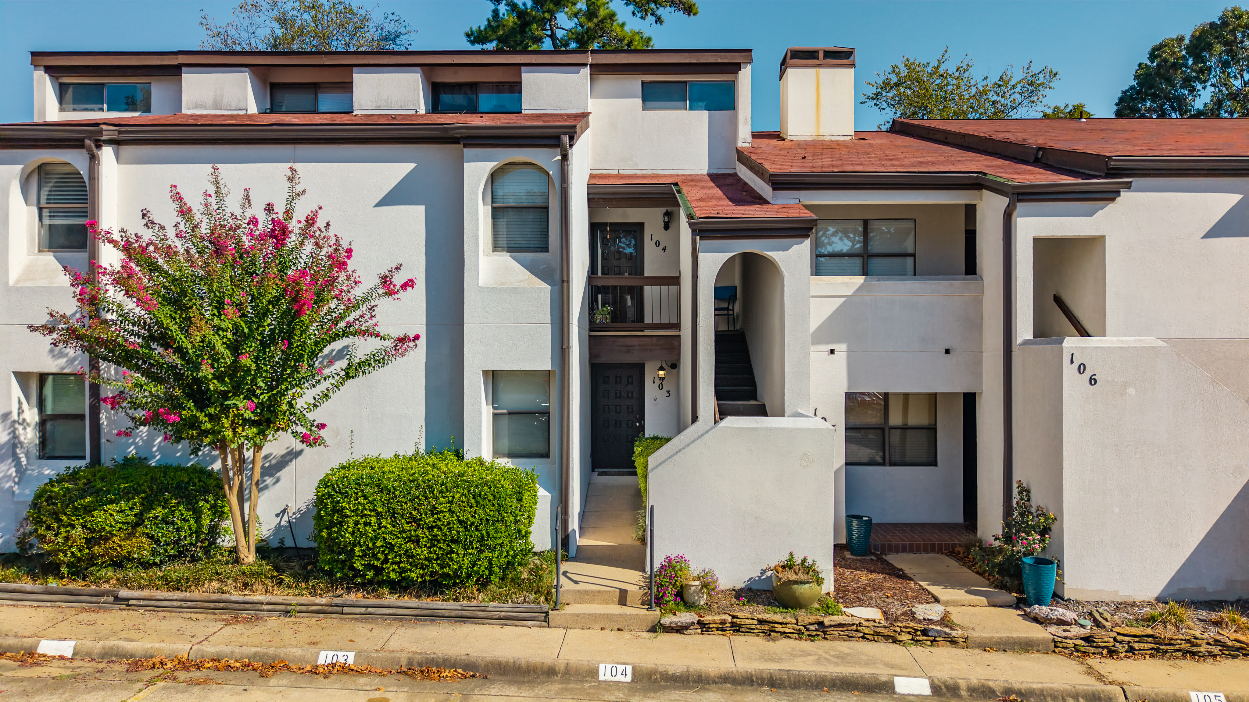 Kings Row Dr, Little Rock, AR 72207