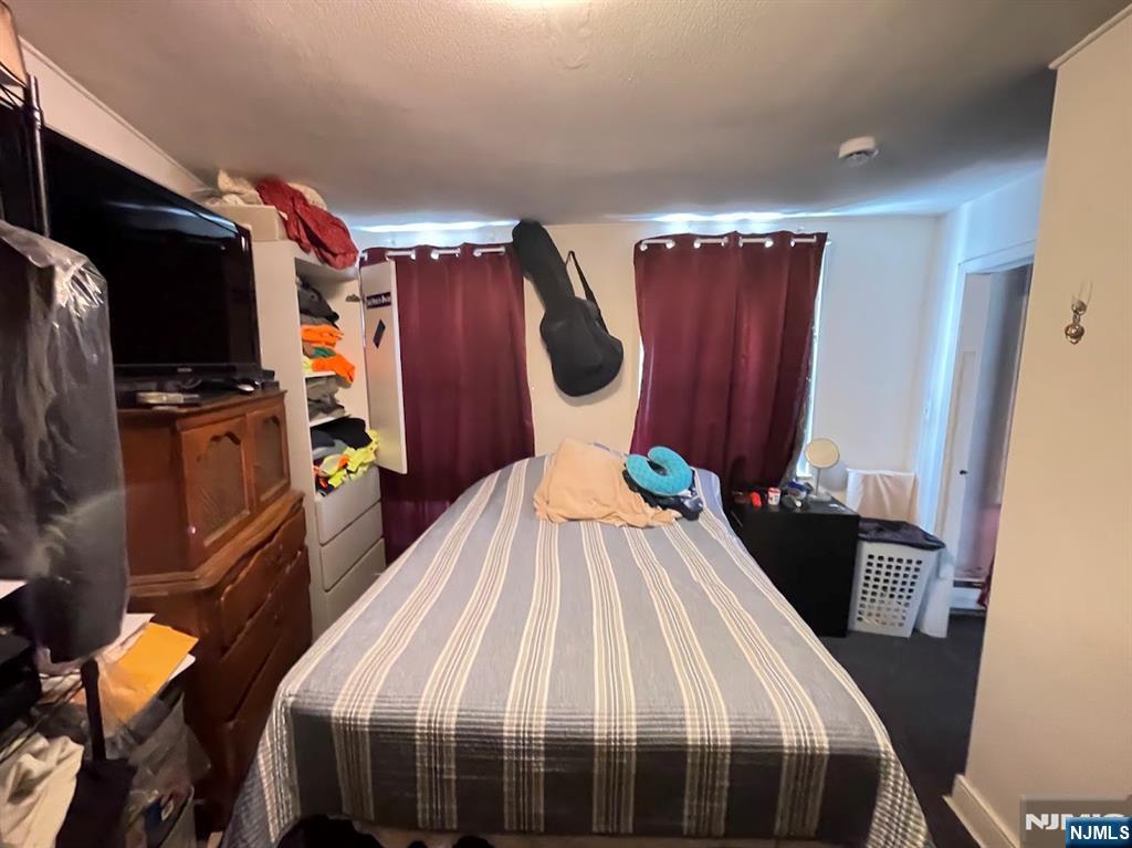 Newark, New Jersey, 07105, United States, 7 Bedrooms Bedrooms, ,4 BathroomsBathrooms,Residential,For Sale,1984618