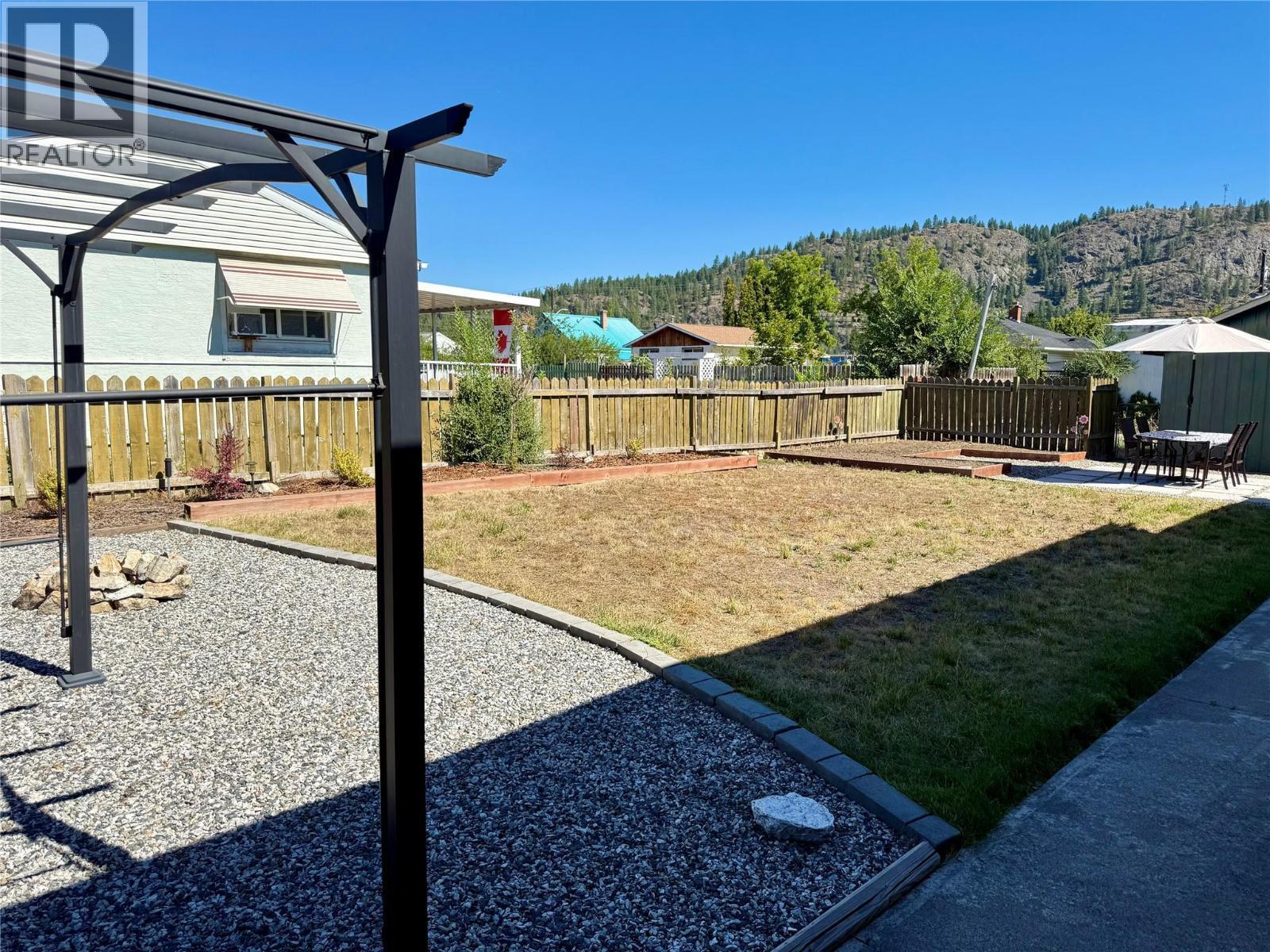 GRAND FORKS, British Columbia, V0H 1H2, CA, 4 Bedrooms Bedrooms, ,1 BathroomBathrooms,Residential,For Sale,1918245