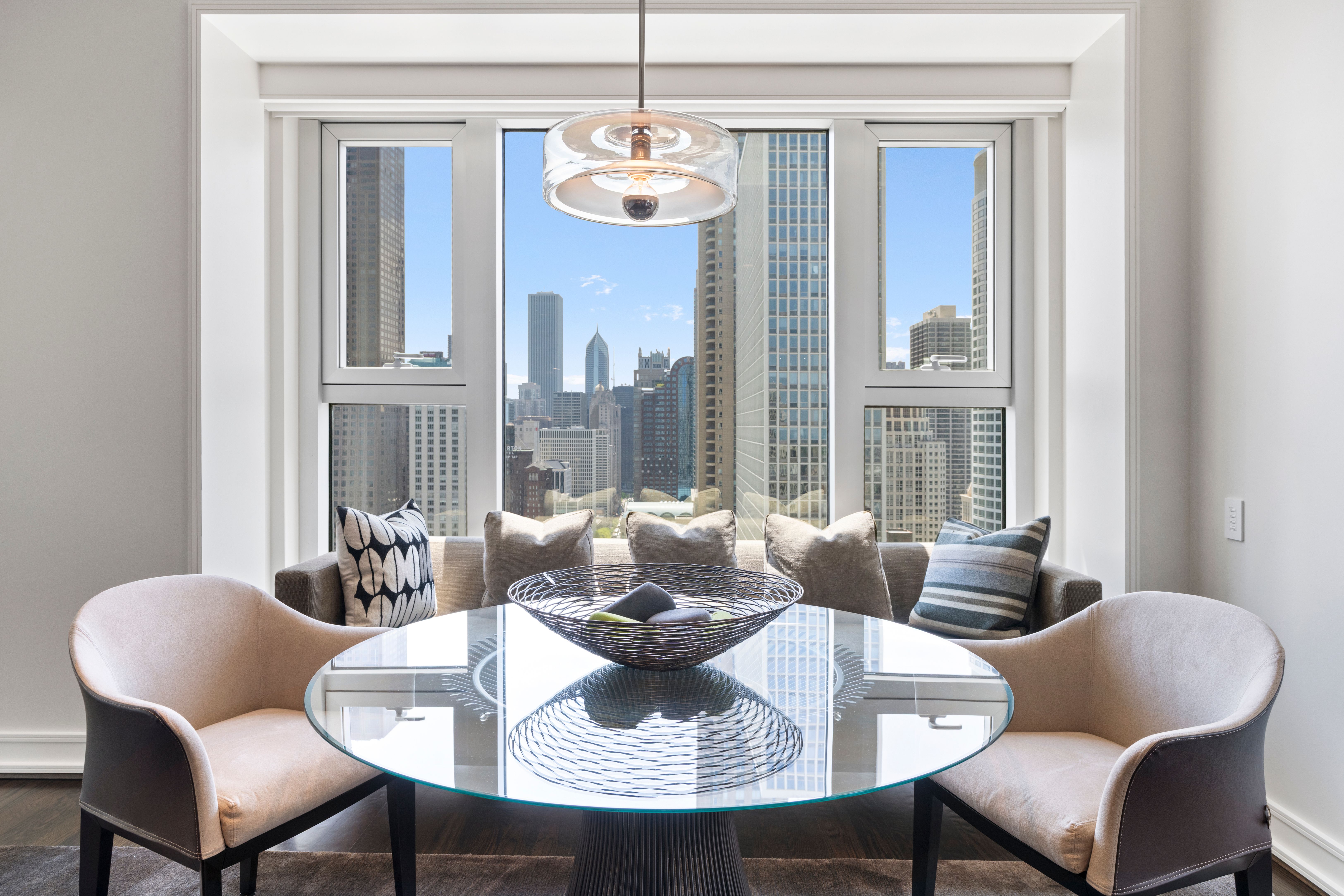  Sophisticated Living with Sweeping City Views - 物件實景