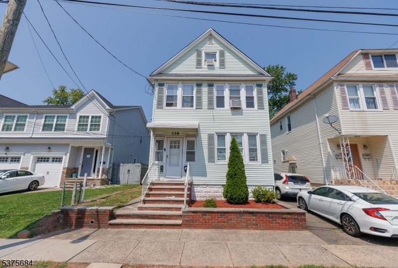 Linden City, New Jersey, 07036-3438, United States, 5 Bedrooms Bedrooms, ,2 BathroomsBathrooms,Residential,For Sale,1977516