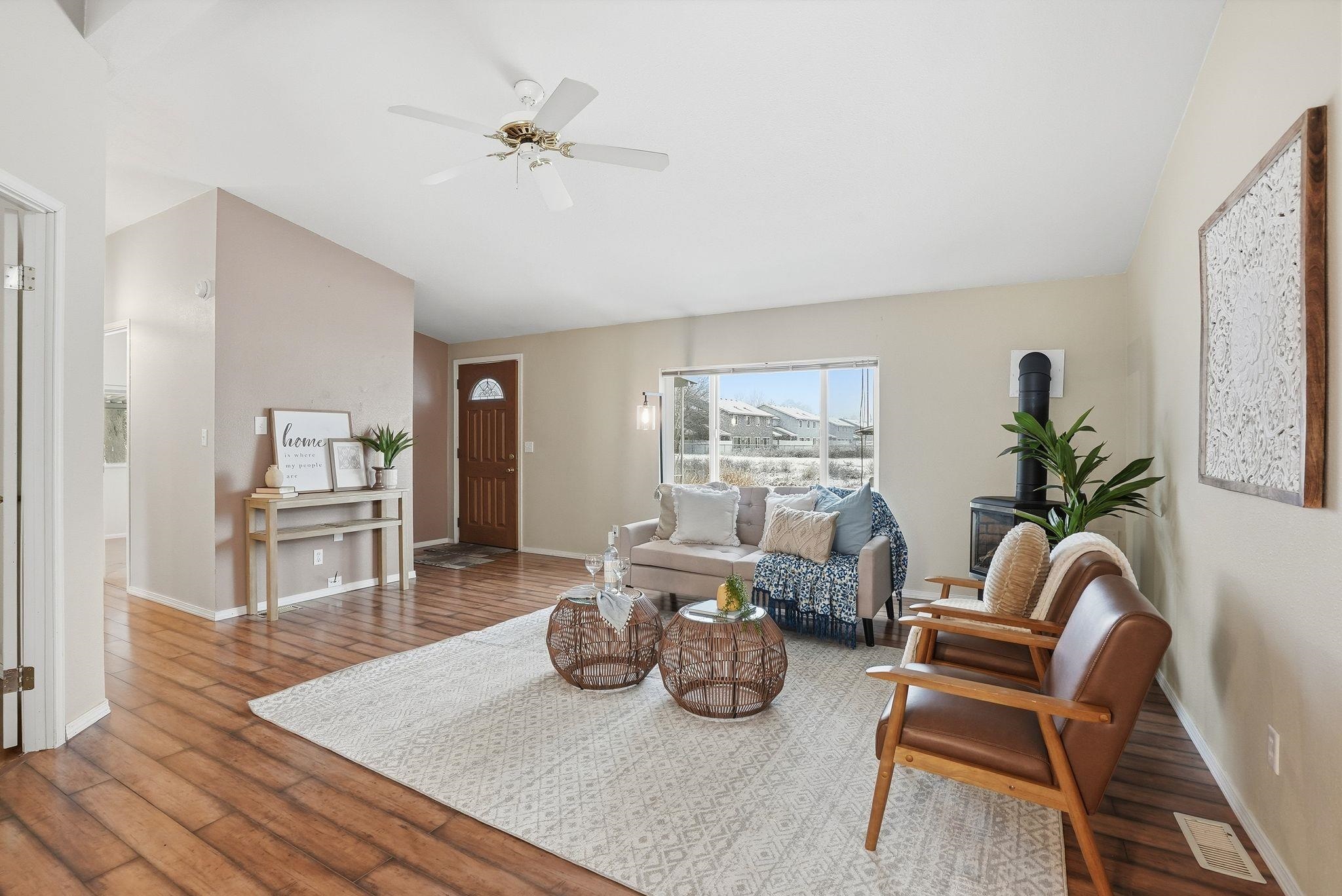 Greenacres, Washington, 99016, United States, 5 Bedrooms Bedrooms, ,2 BathroomsBathrooms,Residential,For Sale,2001748