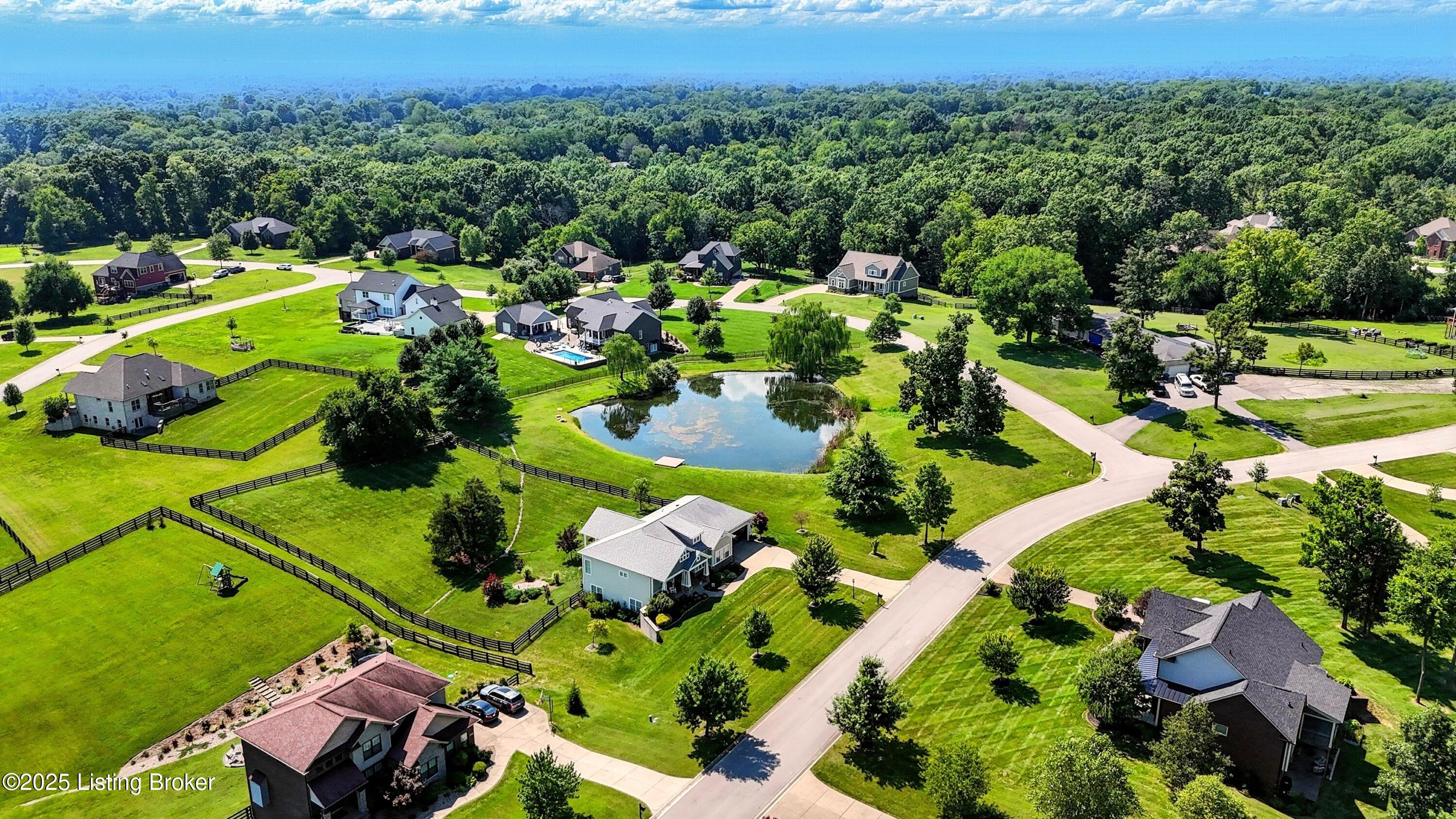 Crestwood, Kentucky, 40014, United States, 5 Bedrooms Bedrooms, ,4 BathroomsBathrooms,Residential,For Sale,1903606