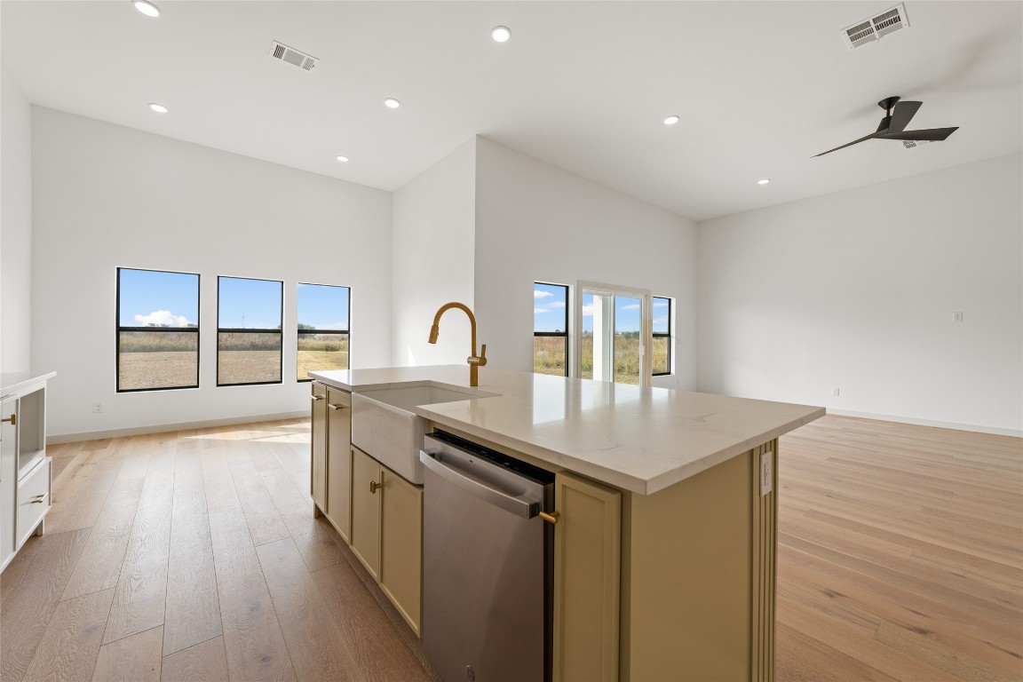 Salado, Texas, 76571, United States, 4 Bedrooms Bedrooms, ,3 BathroomsBathrooms,Residential,For Sale,1865185