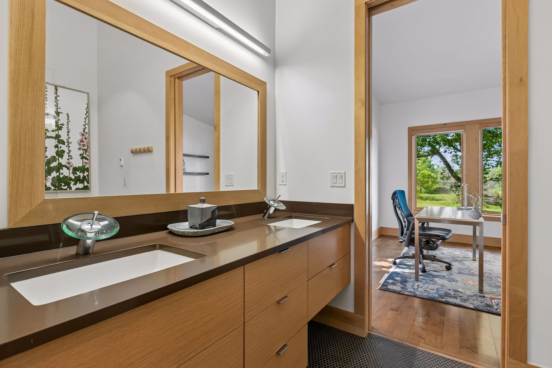  Lakes Area Living, Modern Luxury - 物件實景