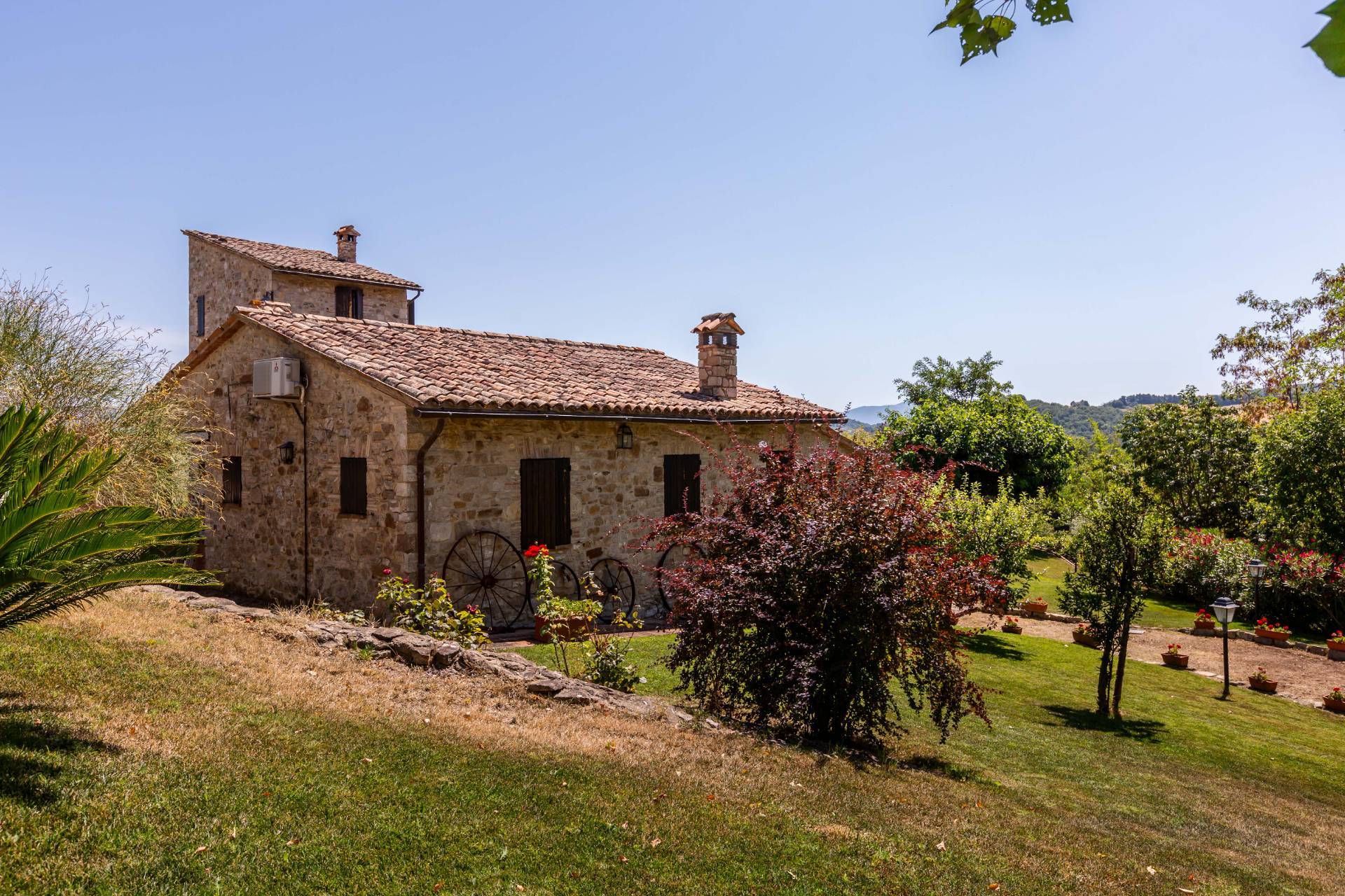 Localit? Porzone, Todi, Perugia, 06059, IT, 6 Bedrooms Bedrooms, ,6 BathroomsBathrooms,Residential,For Sale,Localit? Porzone,1586795