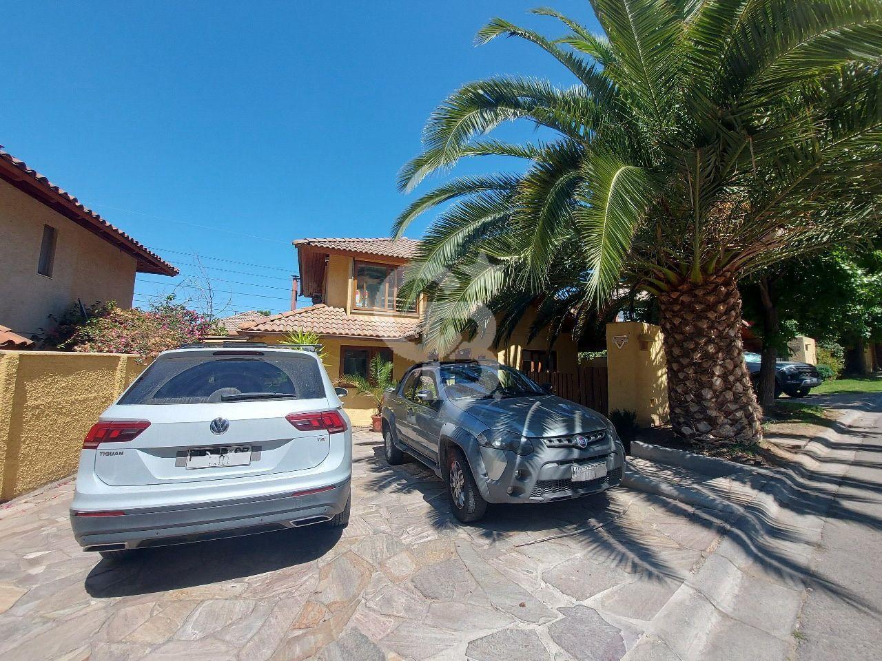 Huechuraba, Chile, 5 Bedrooms Bedrooms, ,4 BathroomsBathrooms,Residential,For Sale,2003220