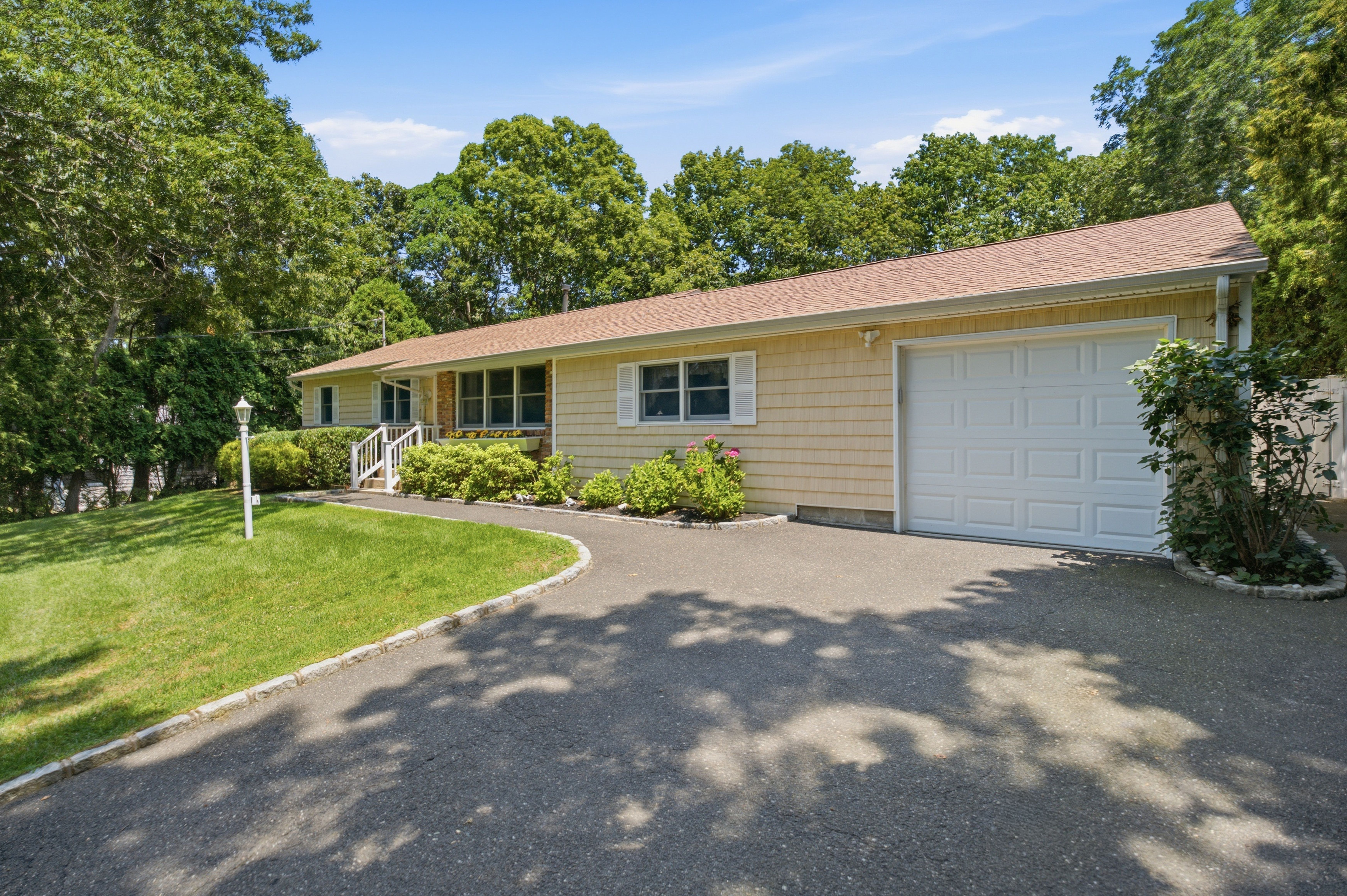  5 Columbine Avenue, Hampton Bays, NY, 11946 - 物件實景