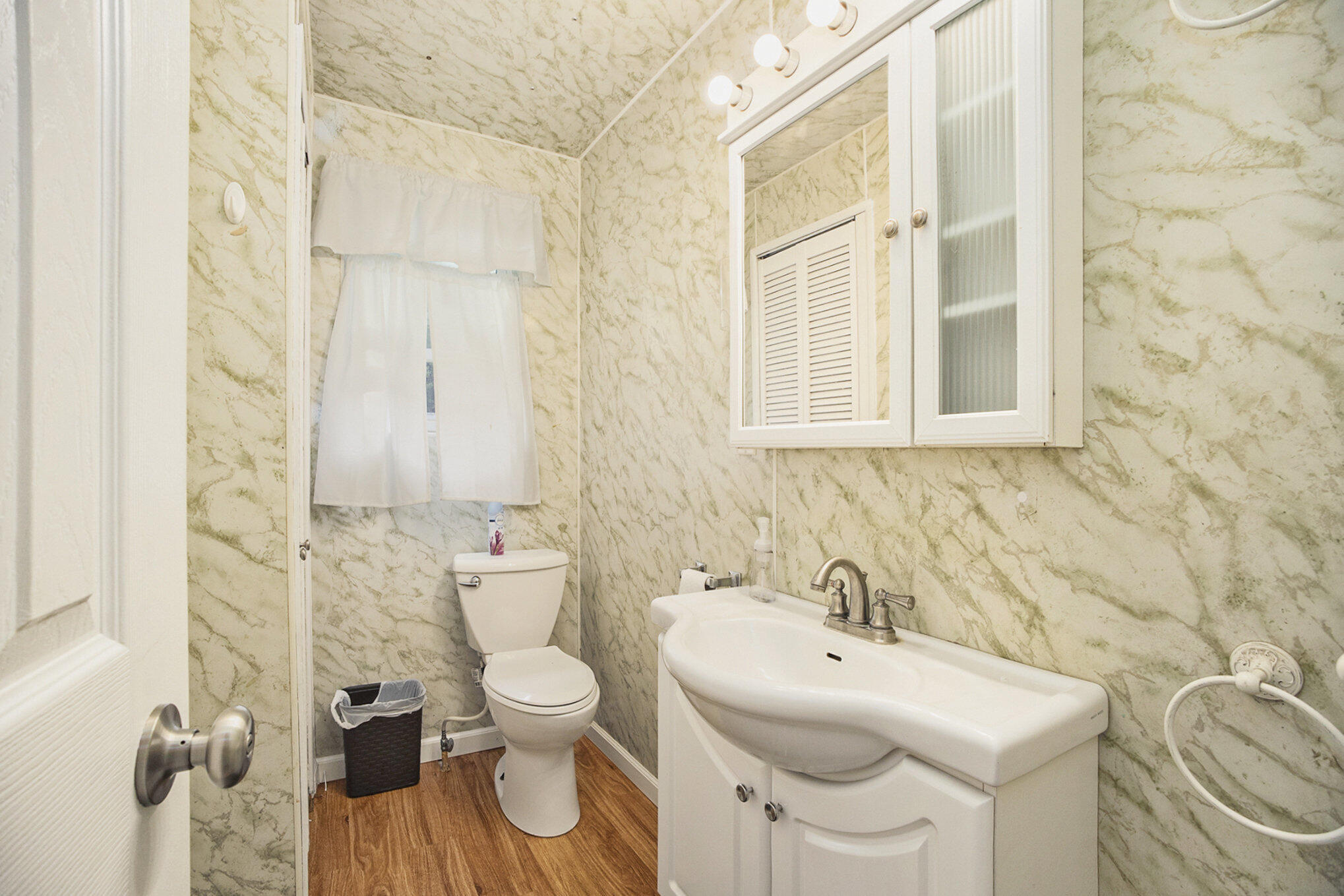 Fennville, Michigan, 49408, United States, 1 Bedroom Bedrooms, ,1 BathroomBathrooms,Residential,For Sale,1976212