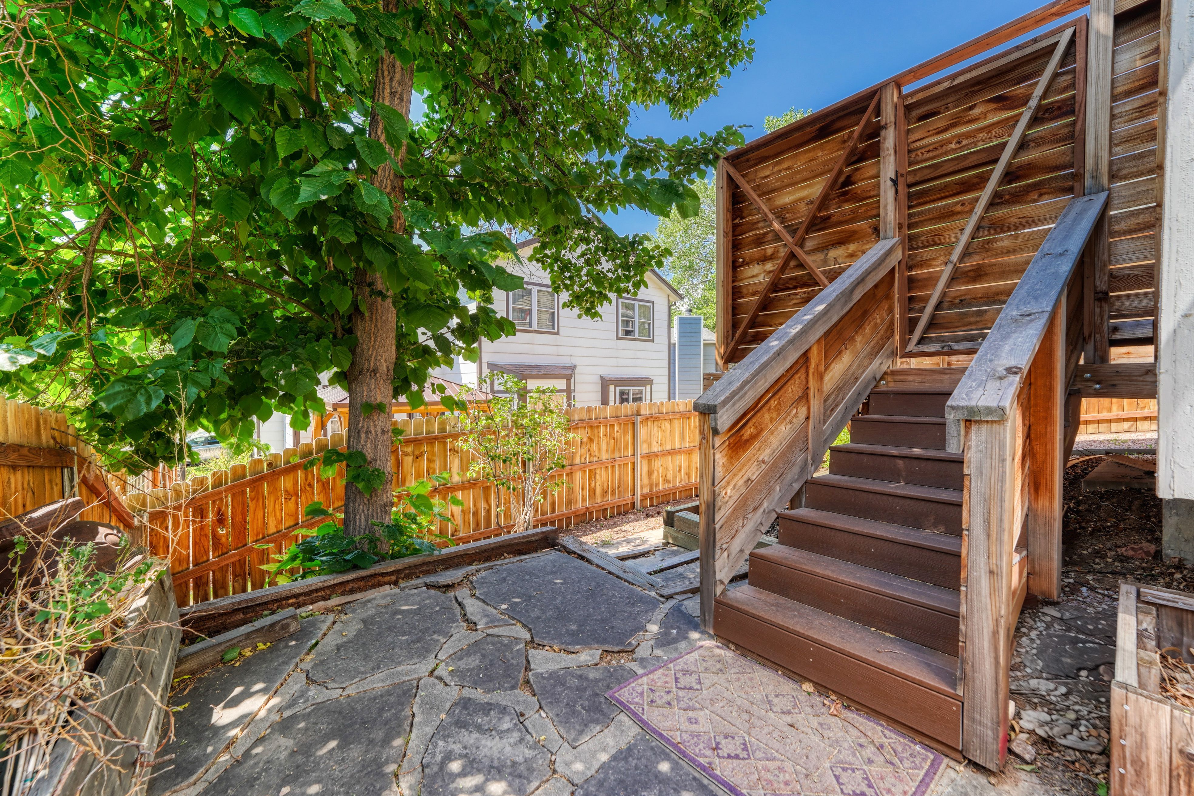  Hardwood Flooring and Mountain Views in 80919 - 物件實景