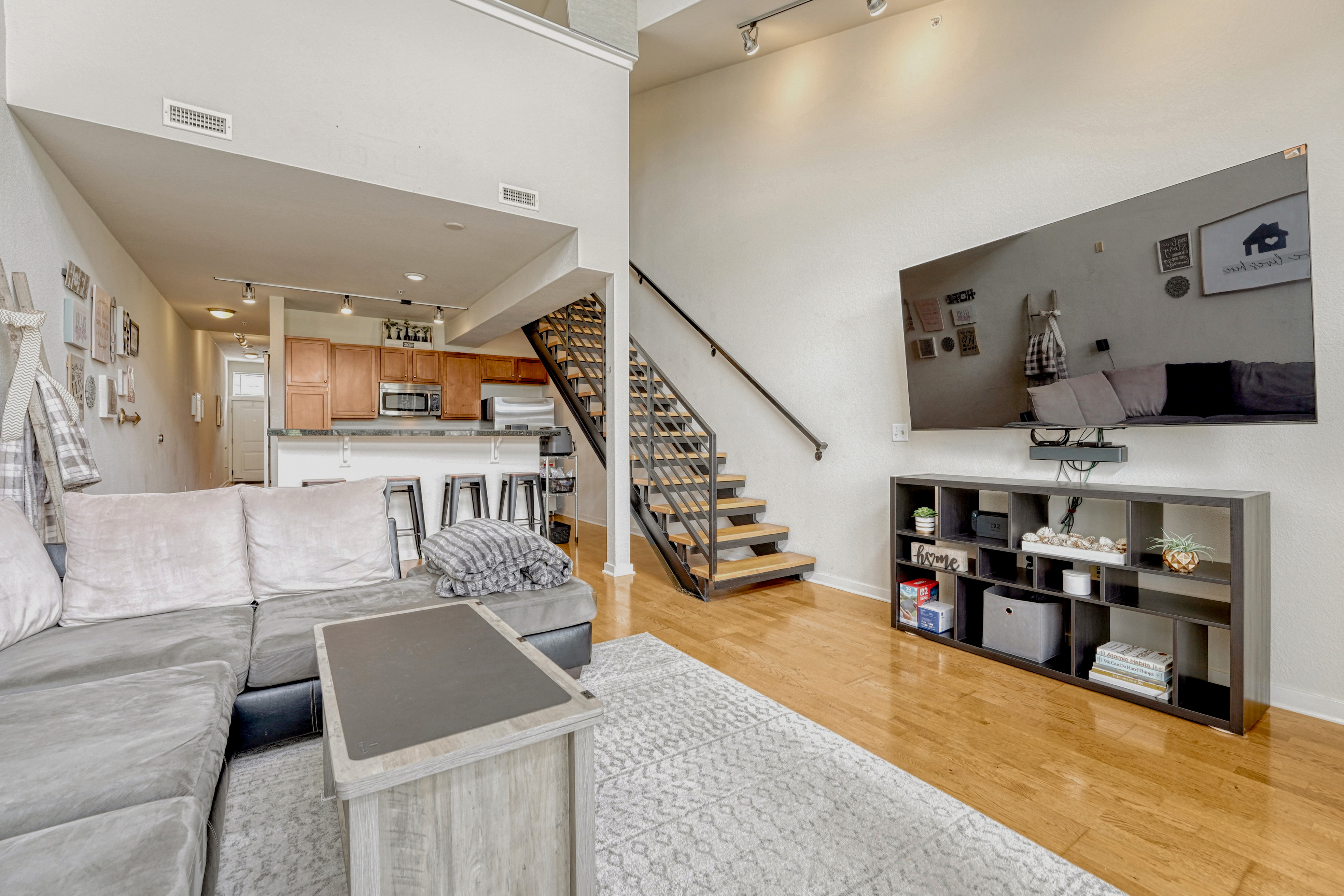  Welcome to The Lofts at Belmar - 物件實景
