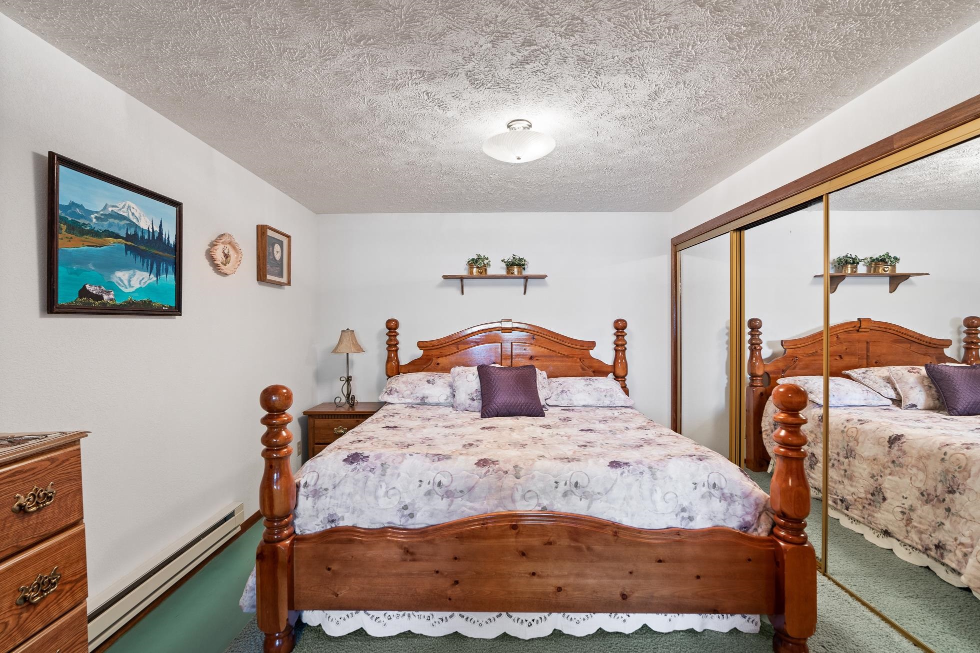 Newman Lake, Washington, 99025, United States, 3 Bedrooms Bedrooms, ,1 BathroomBathrooms,Residential,For Sale,1979183