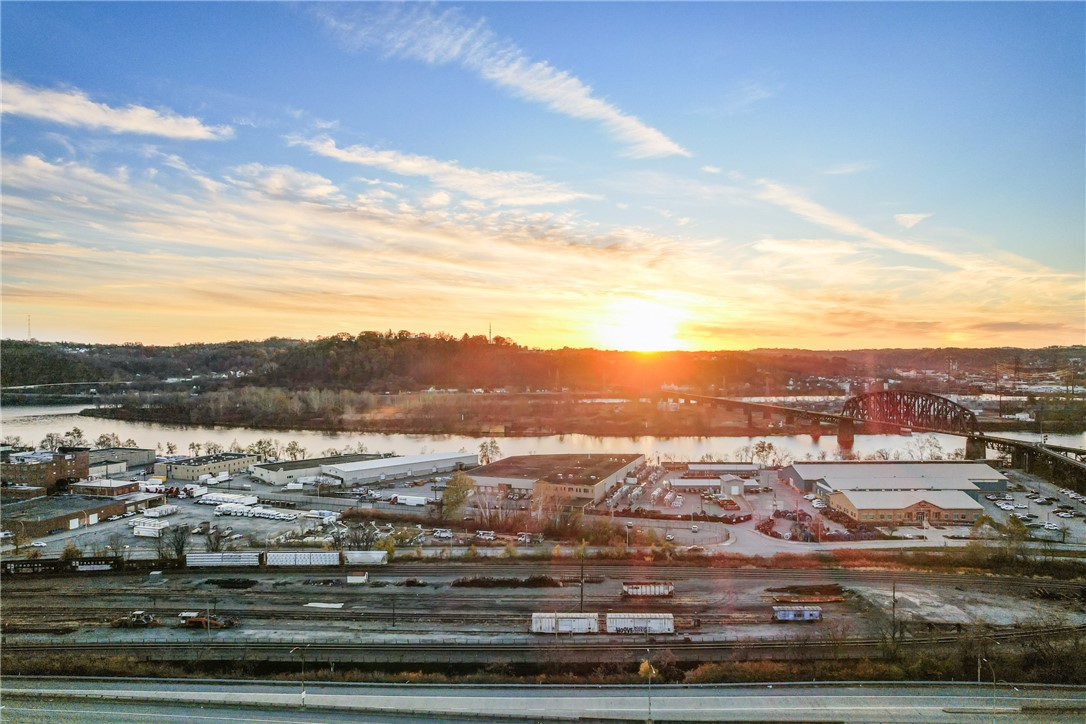 Marshall Shadeland, Pennsylvania, 15212, United States, 6 Bedrooms Bedrooms, ,2 BathroomsBathrooms,Residential,For Sale,1998082