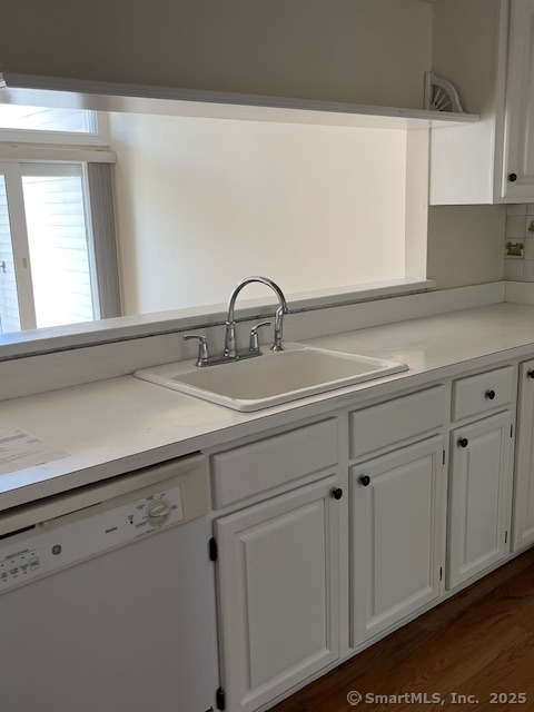 Bridgeport, Connecticut, 06605, United States, 2 Bedrooms Bedrooms, ,3 BathroomsBathrooms,Residential,For Sale,1903371