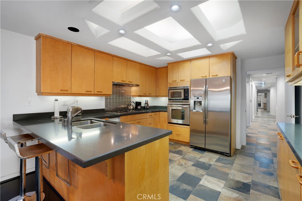 Studio City, California, 91604, United States, 2 Bedrooms Bedrooms, ,3 BathroomsBathrooms,Residential,For Sale,1847940
