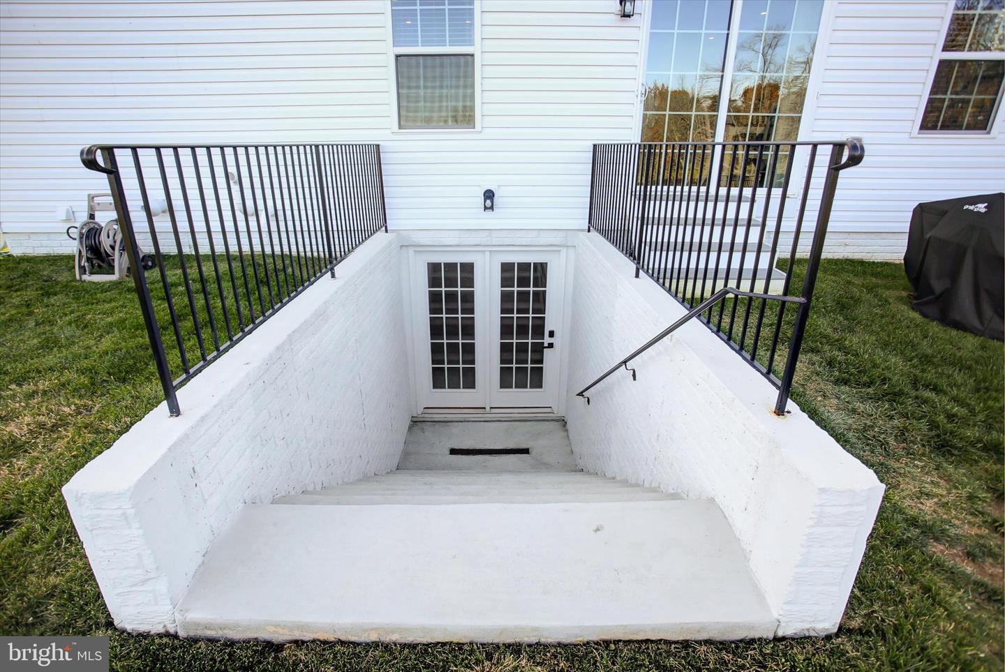 Greencastle, Pennsylvania, 17225, United States, 4 Bedrooms Bedrooms, ,4 BathroomsBathrooms,Residential,For Sale,1989287