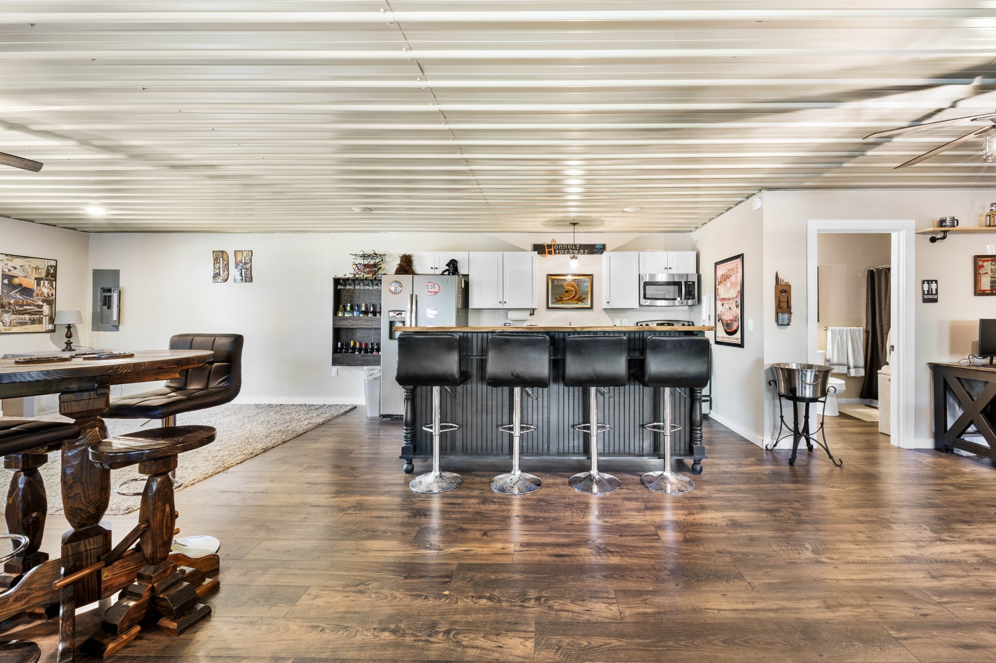 Dover, Tennessee, 37058, United States, 4 Bedrooms Bedrooms, ,3 BathroomsBathrooms,Residential,For Sale,1915564