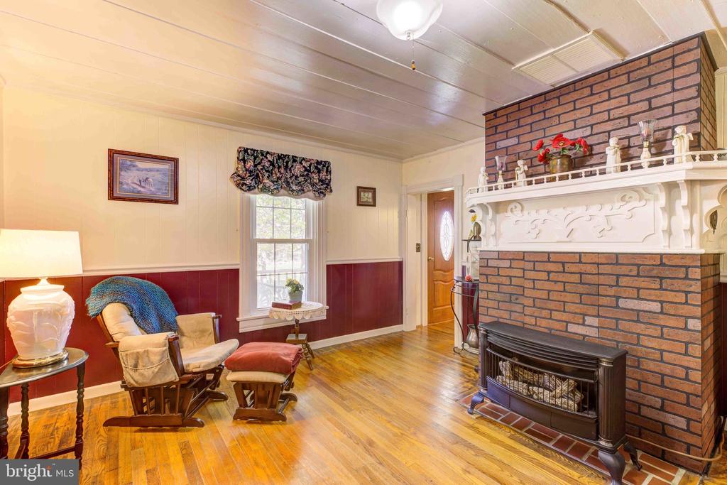 Wardensville, West Virginia, 26851, United States, 3 Bedrooms Bedrooms, ,1 BathroomBathrooms,Residential,For Sale,1930420