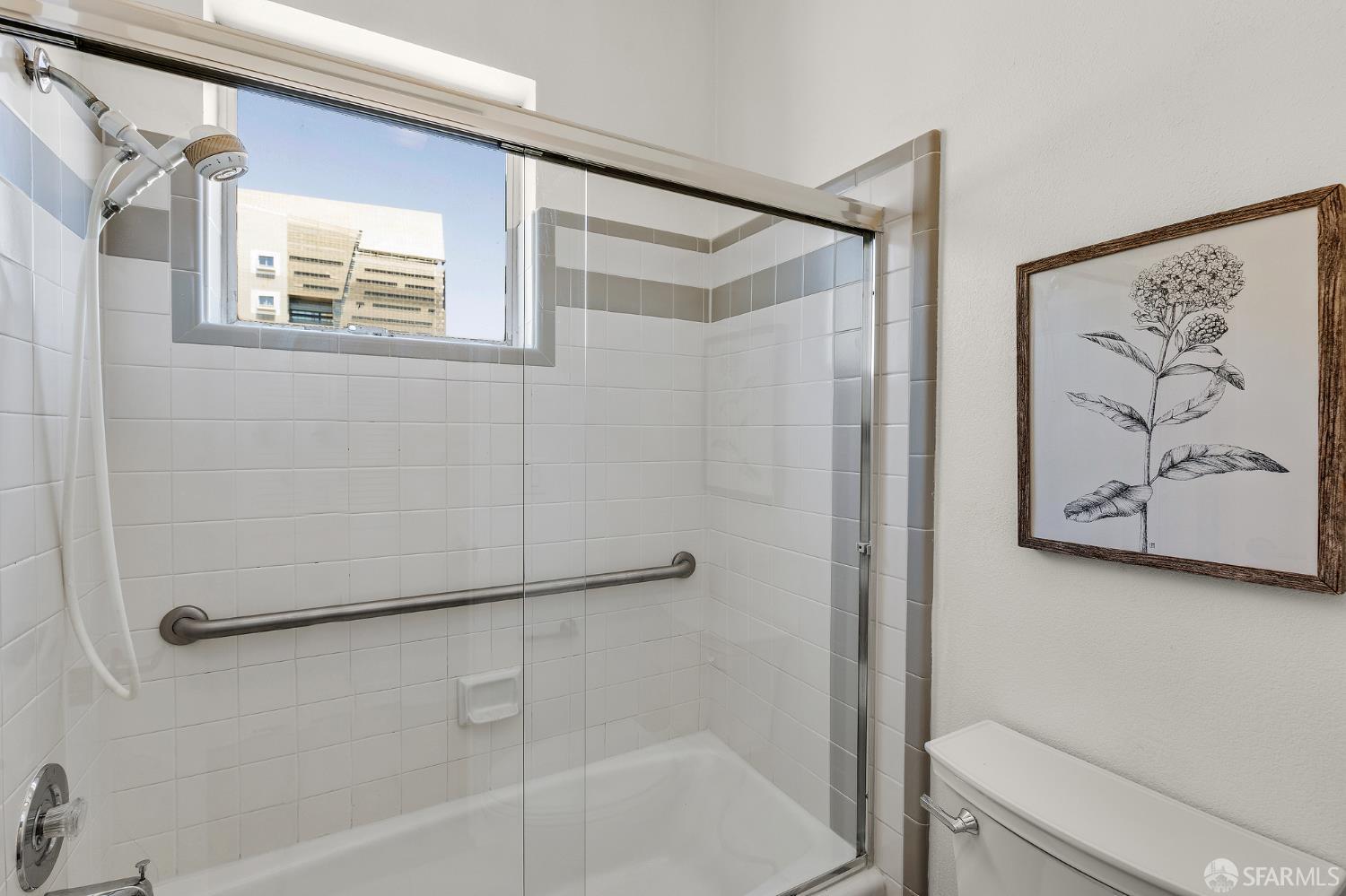 San Francisco, California, 94103, United States, 2 Bedrooms Bedrooms, ,2 BathroomsBathrooms,Residential,For Sale,1849011