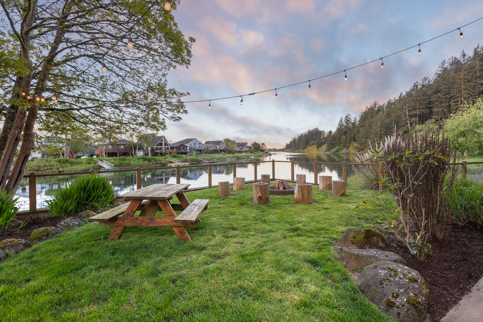 Pacific City, Oregon, 97135, United States, 5 Bedrooms Bedrooms, ,4 BathroomsBathrooms,Residential,For Sale,1998064