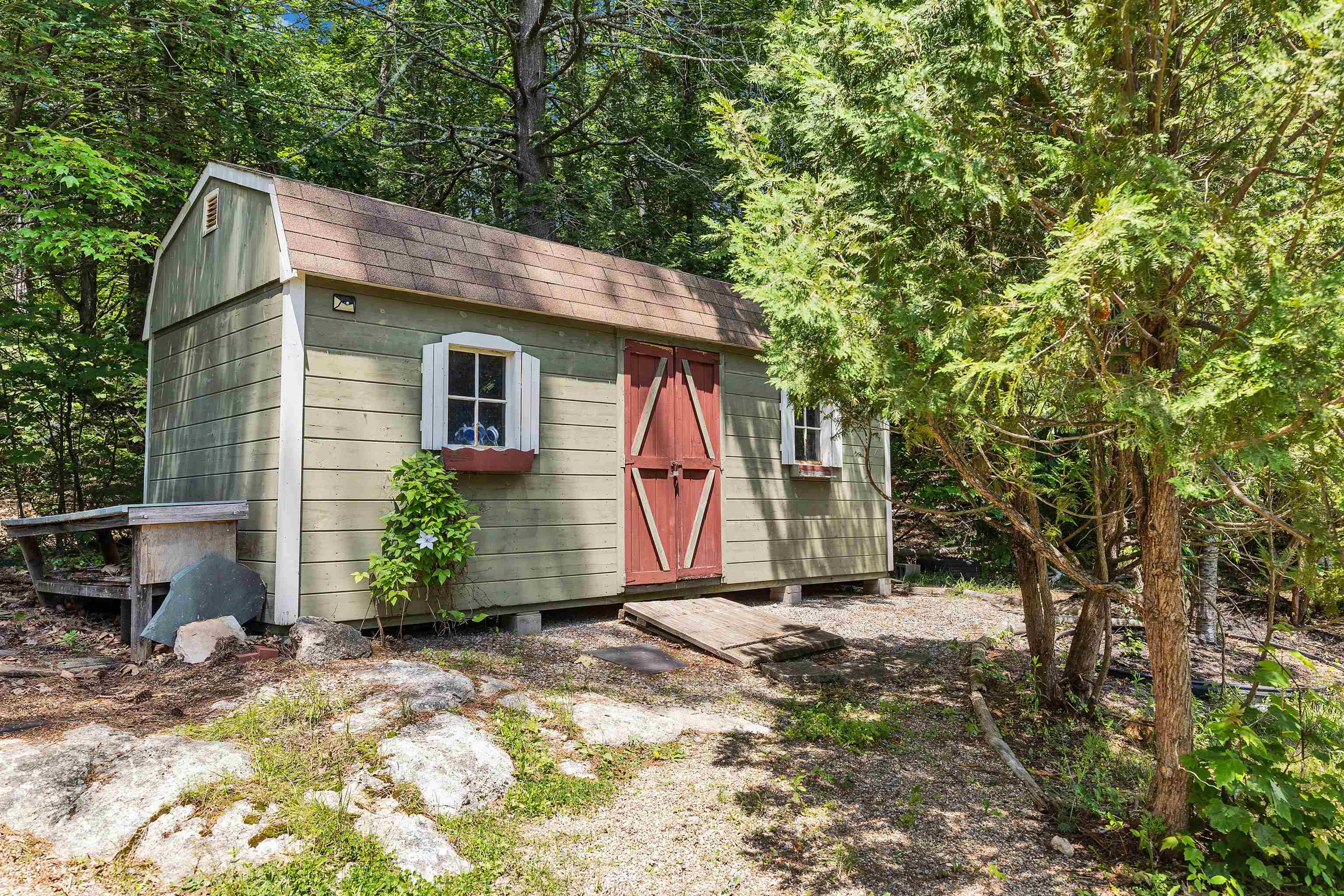 Mont Vernon, New Hampshire, 03057, United States, 3 Bedrooms Bedrooms, ,2 BathroomsBathrooms,Residential,For Sale,1868452