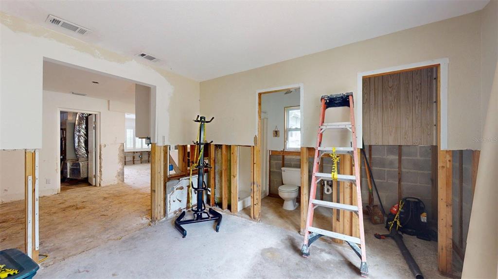 Redington Beach, Florida, 33708, United States, 3 Bedrooms Bedrooms, ,2 BathroomsBathrooms,Residential,For Sale,1895824