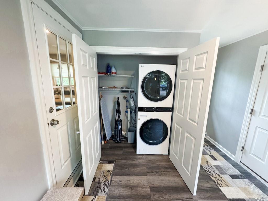 Westerly, Rhode Island, 02891, United States, 3 Bedrooms Bedrooms, ,2 BathroomsBathrooms,Residential,For Sale,1958331