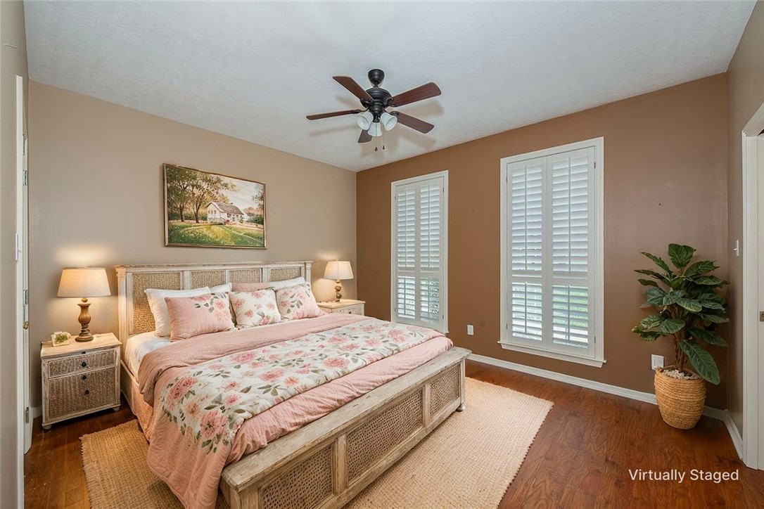 College Station, Texas, 77845, United States, 5 Bedrooms Bedrooms, ,5 BathroomsBathrooms,Residential,For Sale,1876080