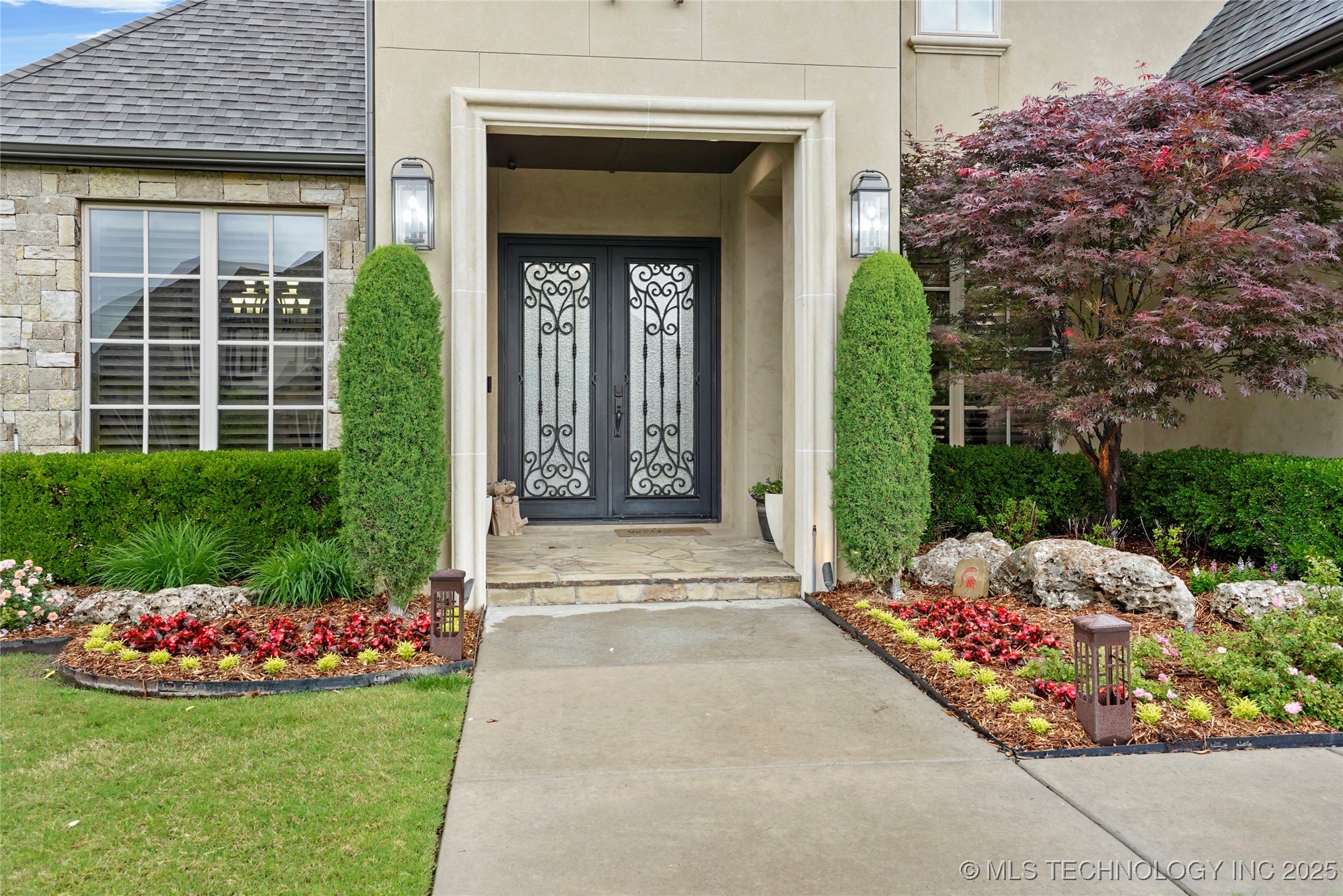 Broken Arrow, Oklahoma, 74011, United States, 5 Bedrooms Bedrooms, ,5 BathroomsBathrooms,Residential,For Sale,1793326