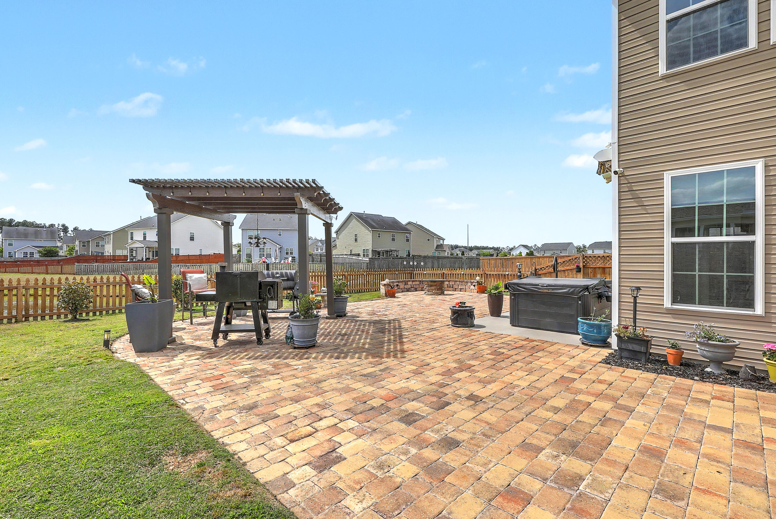 Summerville, South Carolina, 29486, United States, 4 Bedrooms Bedrooms, ,3 BathroomsBathrooms,Residential,For Sale,2038322
