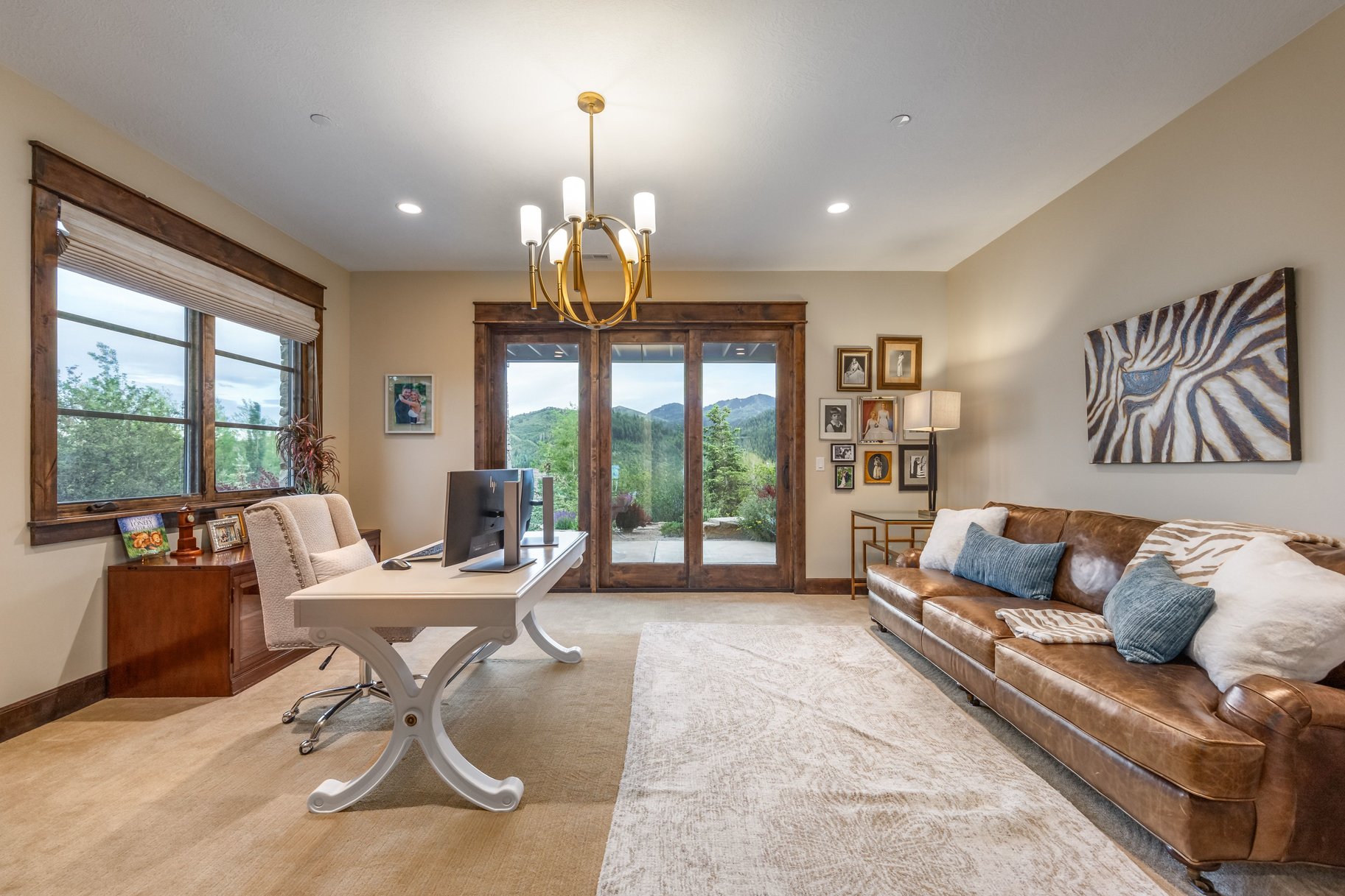  Luxury Custom Home in the Coveted Woods of Parleys Lane - 物件實景