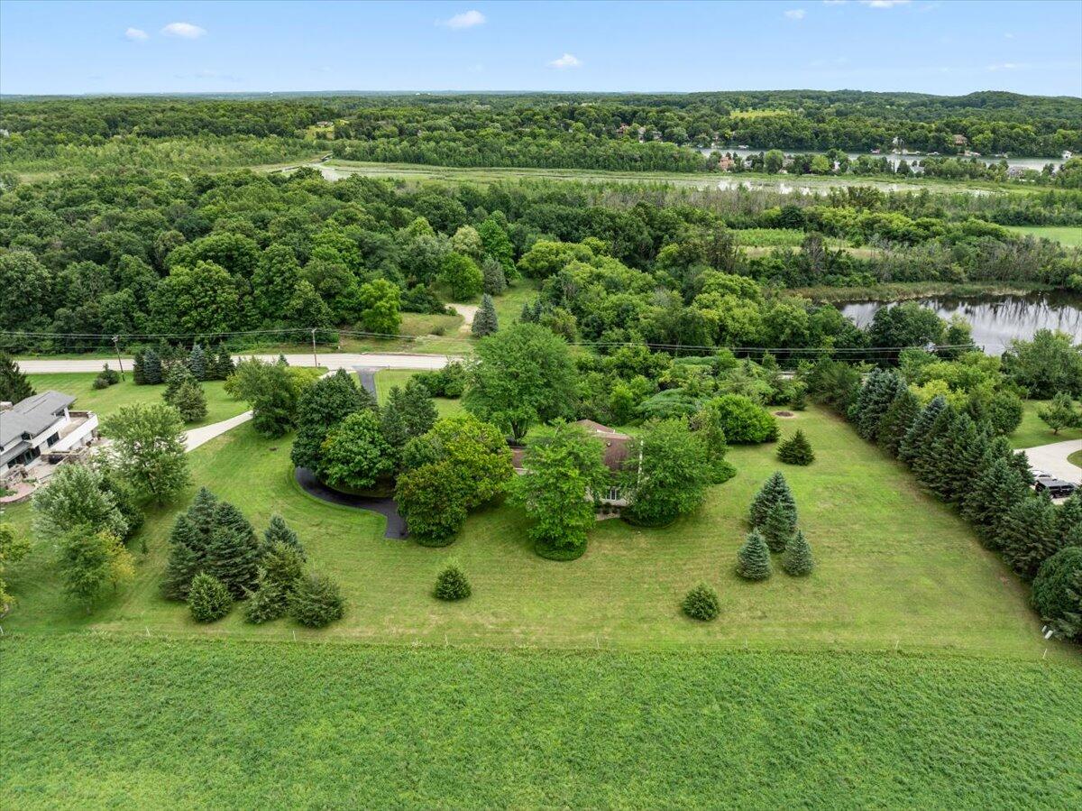 West Bend, Wisconsin, 53095, United States, 3 Bedrooms Bedrooms, ,2 BathroomsBathrooms,Residential,For Sale,1917208