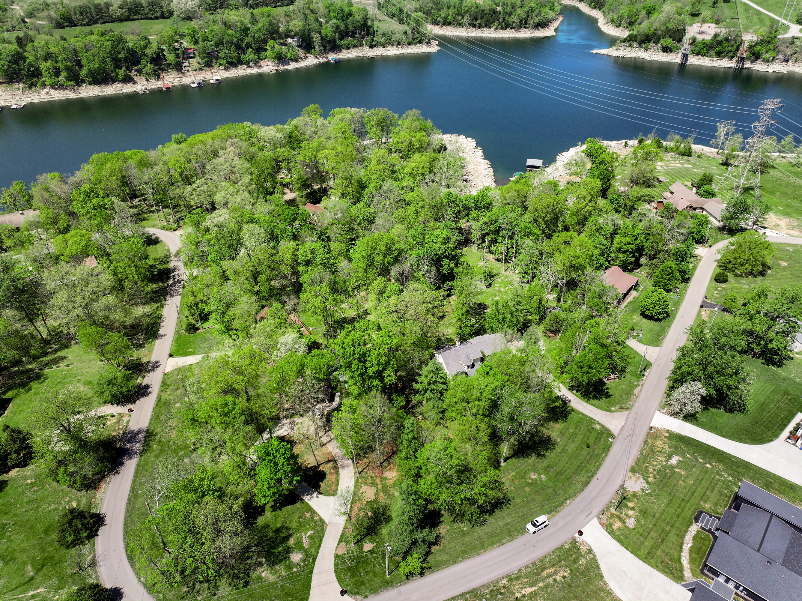  186 Hunter Drive - 物件實景