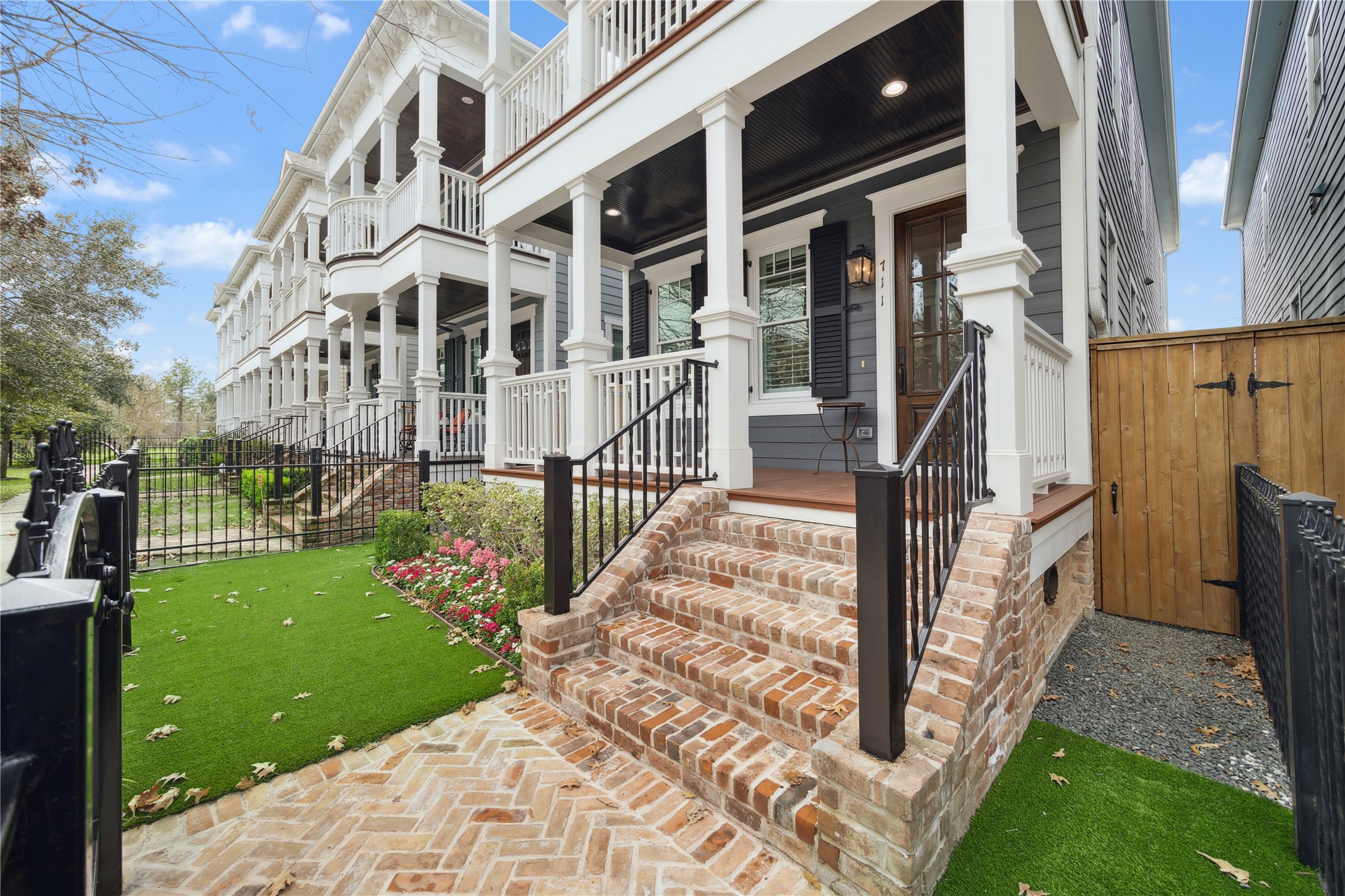  711 Tulane Street - 物件實景