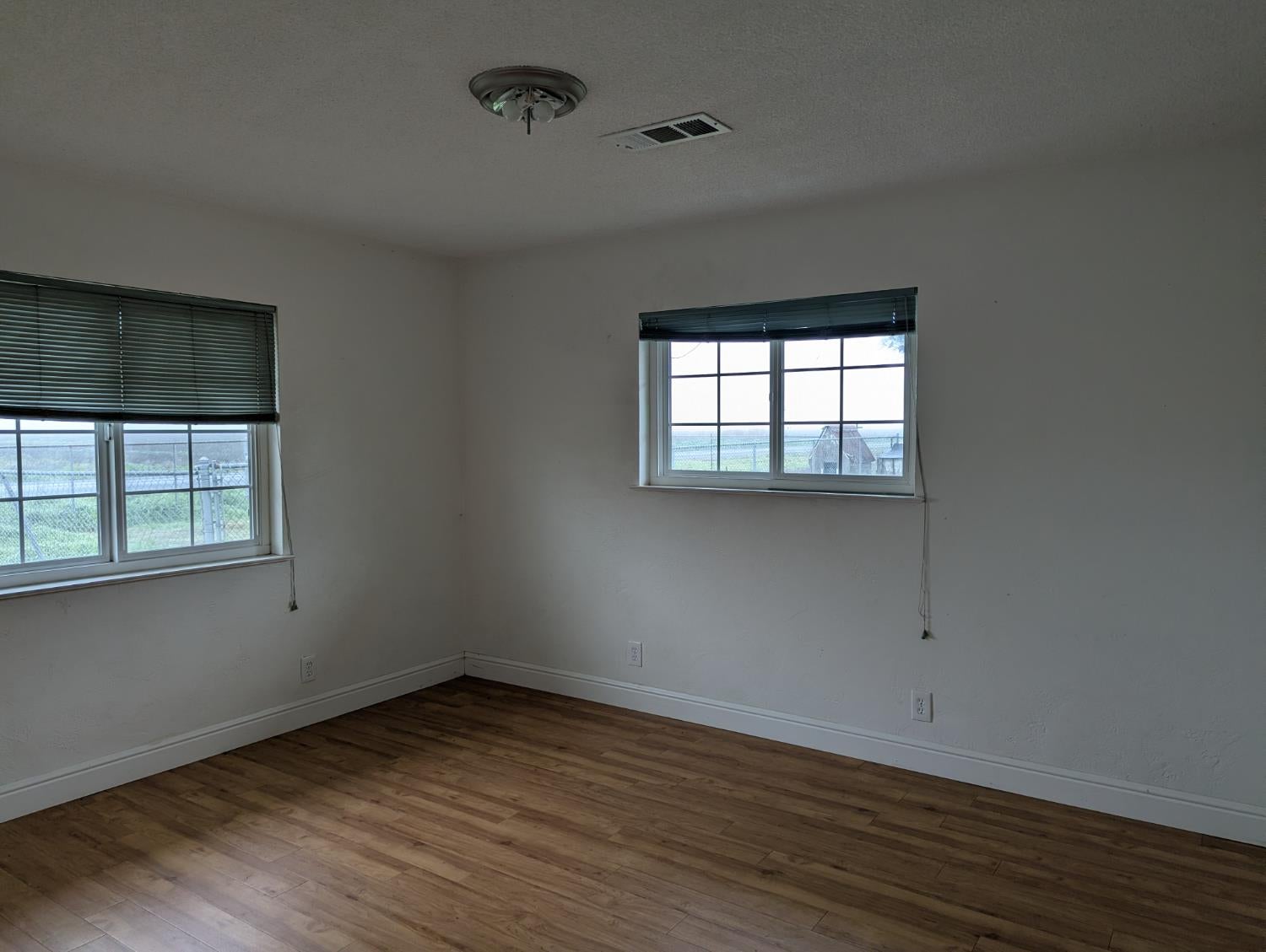 Stratford, California, 93266, United States, 4 Bedrooms Bedrooms, ,2 BathroomsBathrooms,Residential,For Sale,2012524