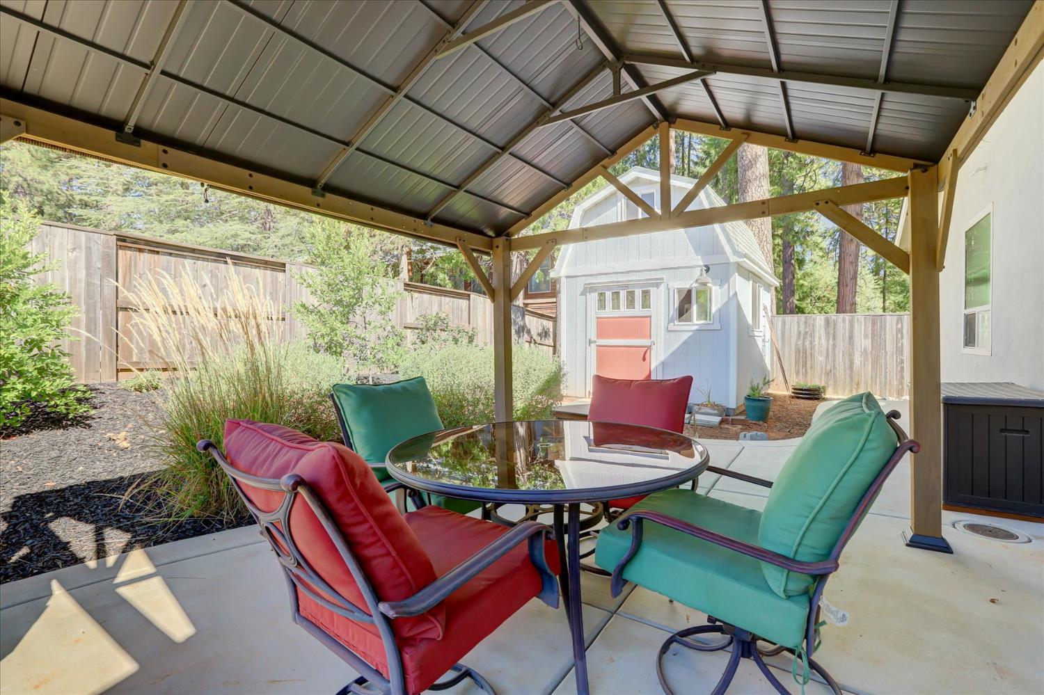 Grass Valley, California, 95945, United States, 4 Bedrooms Bedrooms, ,2 BathroomsBathrooms,Residential,For Sale,1937663