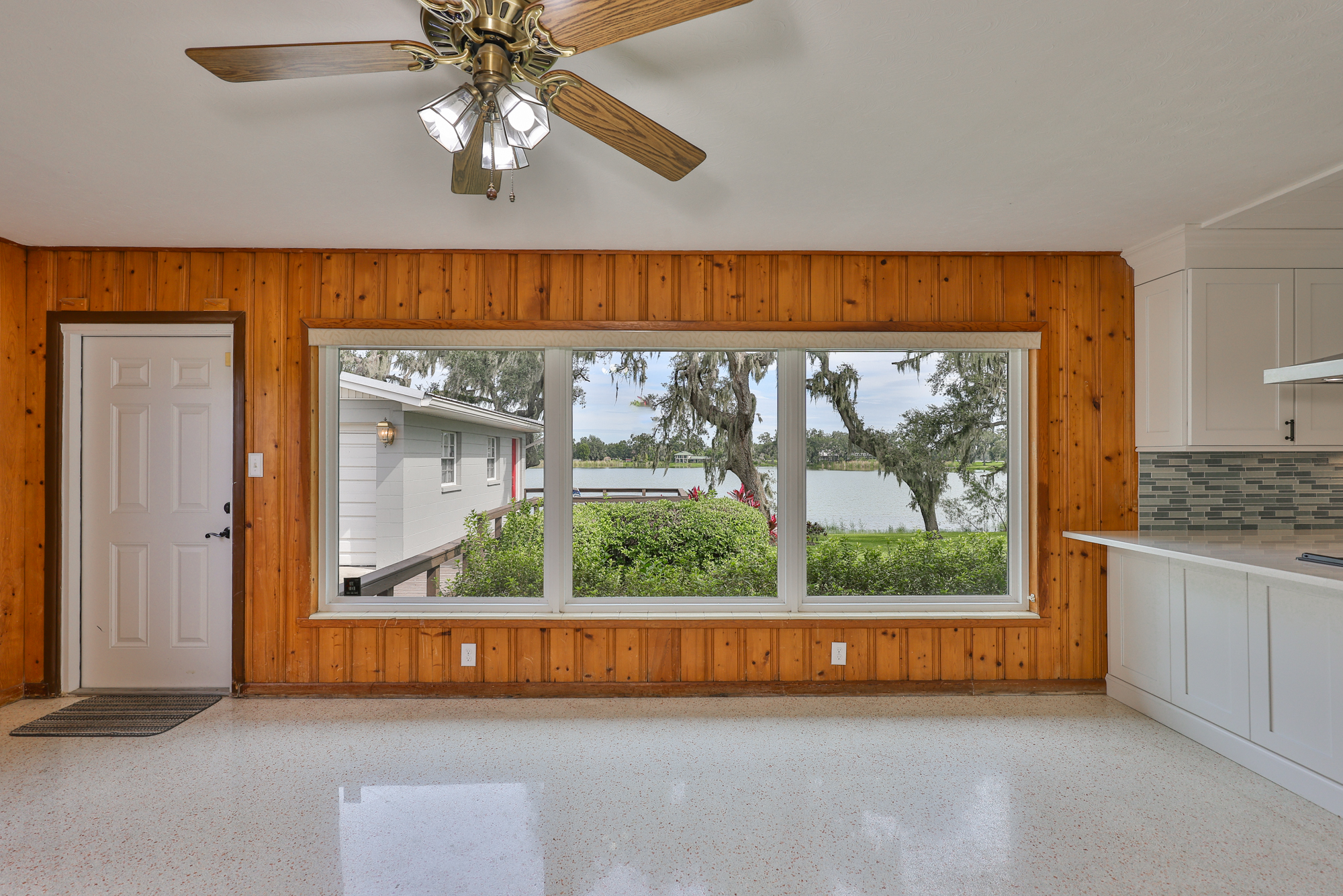 Dover, Florida, 33527, United States, 3 Bedrooms Bedrooms, ,2 BathroomsBathrooms,Residential,For Sale,1983531