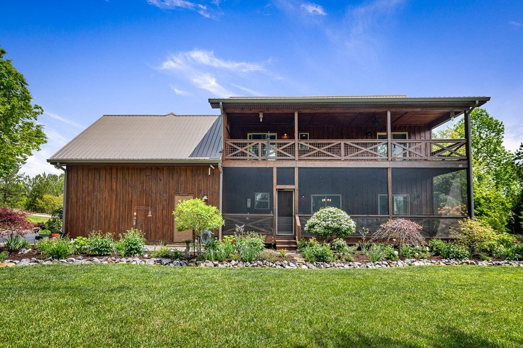 Blairsville, Georgia, 30512, United States, 4 Bedrooms Bedrooms, ,3 BathroomsBathrooms,Residential,For Sale,1876280