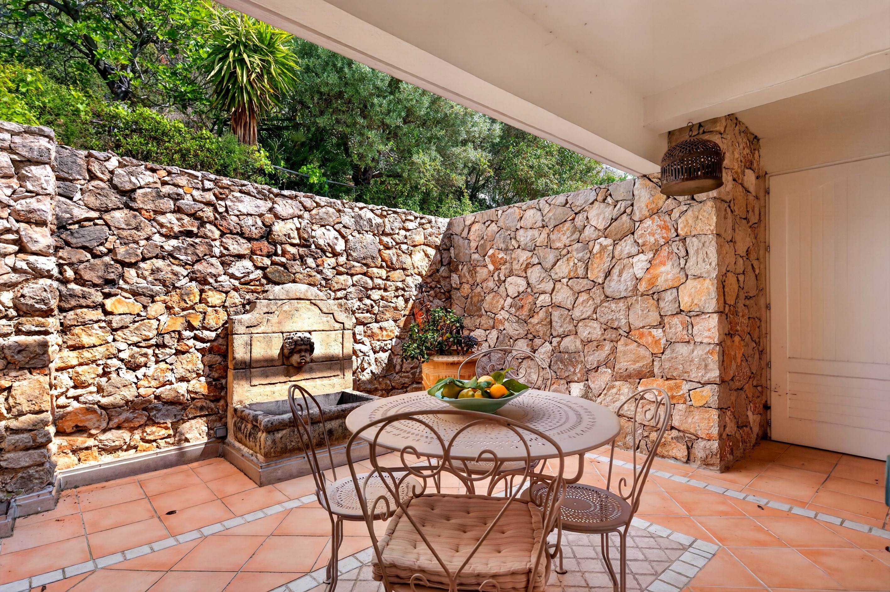 Sea view villa for sale in a private gated estate in Èze near Monaco - 物件實景