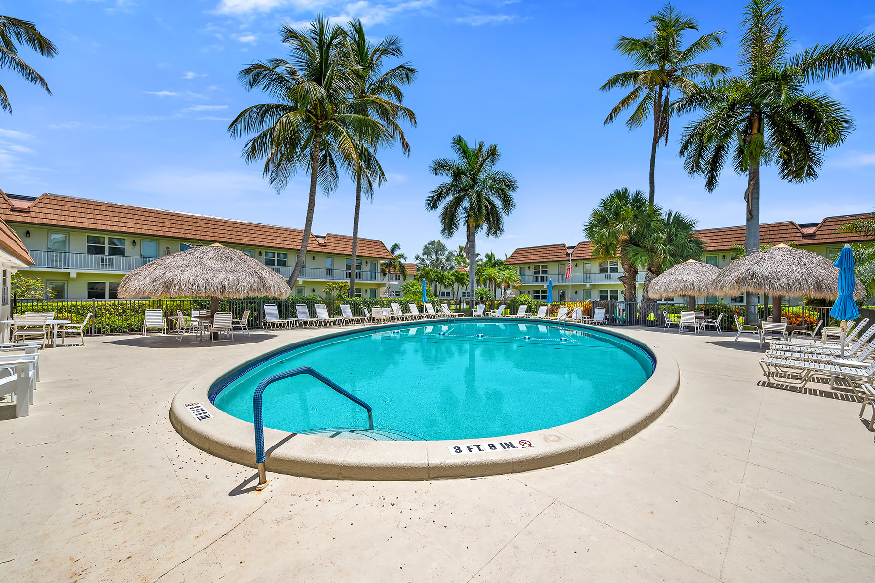  MARCO ISLAND - SEABREEZE CONDO - 物件實景