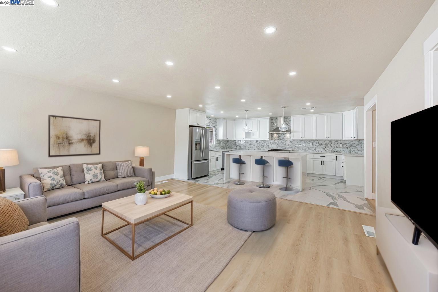 San Jose, California, 95127, United States, 4 Bedrooms Bedrooms, ,4 BathroomsBathrooms,Residential,For Sale,1903794