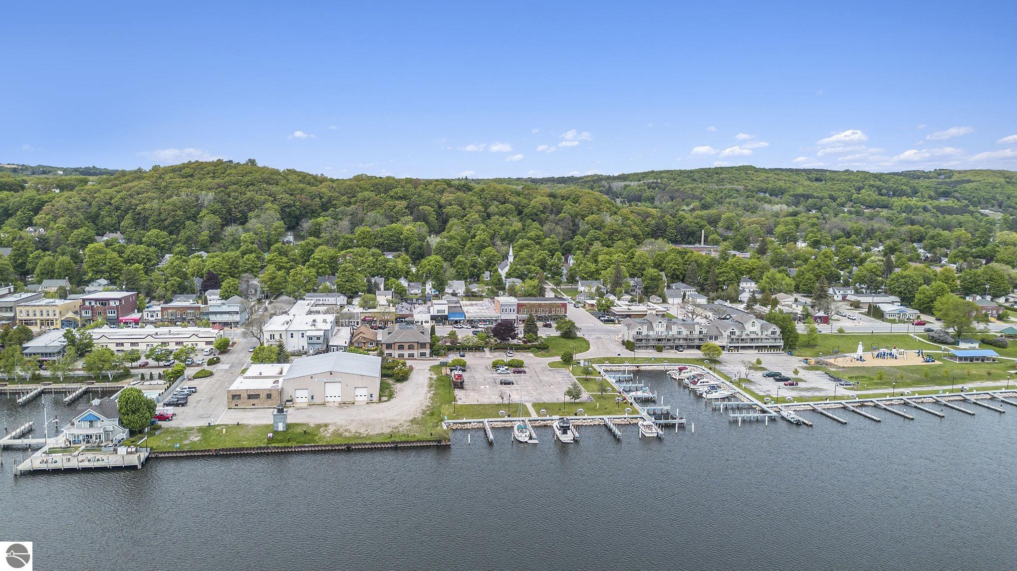 Frankfort, Michigan, 49635, United States, 2 Bedrooms Bedrooms, ,2 BathroomsBathrooms,Residential,For Sale,1975381