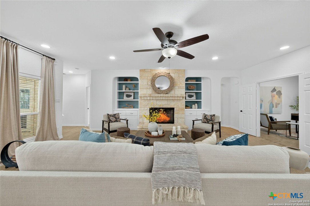 San Antonio, Texas, 78255, United States, 4 Bedrooms Bedrooms, ,3 BathroomsBathrooms,Residential,For Sale,1989721