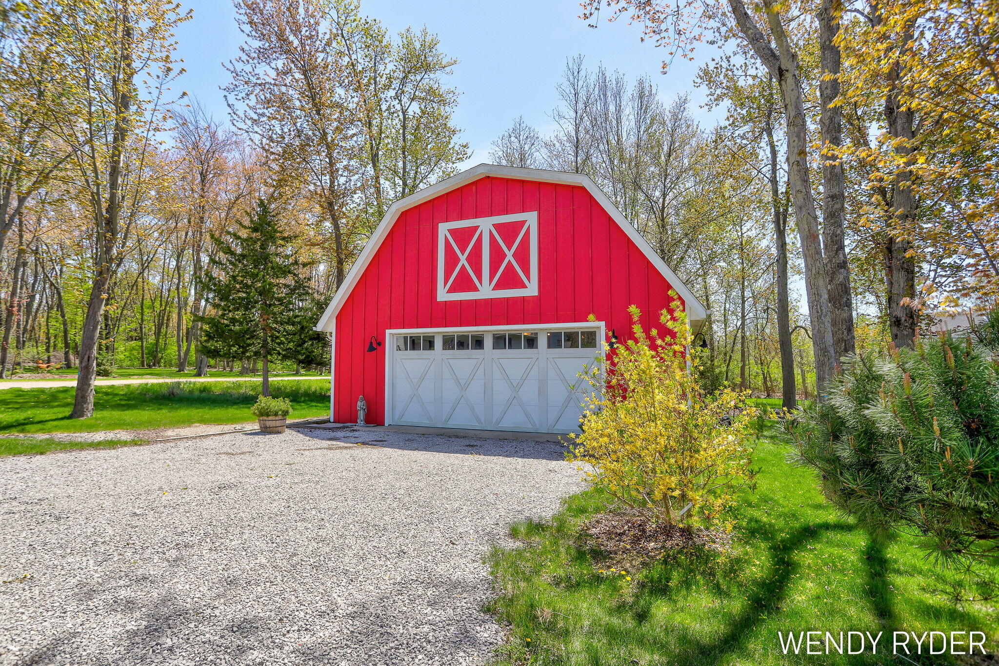 South Haven, Michigan, 49090, United States, 4 Bedrooms Bedrooms, ,4 BathroomsBathrooms,Residential,For Sale,1907418