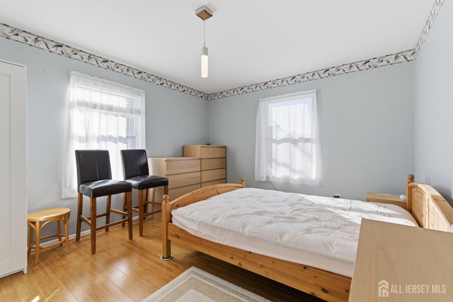 South Amboy, New Jersey, 08879, United States, 3 Bedrooms Bedrooms, ,2 BathroomsBathrooms,Residential,For Sale,2005164